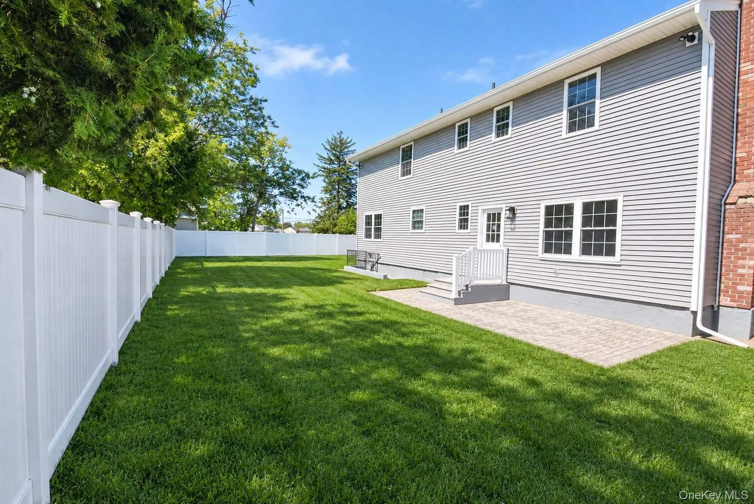 26 Tell Avenue, Babylon, NY, 4 Bedrooms Bedrooms, 8 Rooms Rooms,2 BathroomsBathrooms,Residential,For Rent,Tell,0,1051604 26 Tell Avenue, Babylon, NY, 4 Bedrooms Bedrooms, 8 Rooms Rooms,2 BathroomsBathrooms,Residential,For Rent,Tell,0,1051604