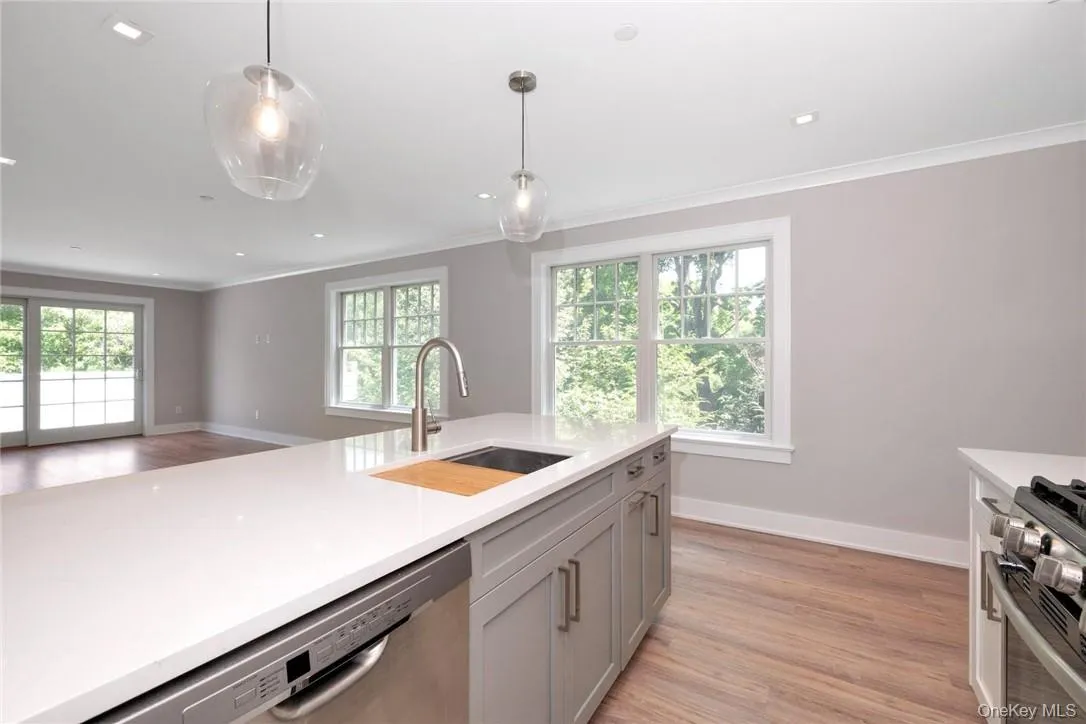 470 Main Street, North Castle, NY, 1 Bedroom Bedrooms, 3 Rooms Rooms,1 BathroomBathrooms,Residential Lease,For Rent,Main,0,1051610 470 Main Street, North Castle, NY, 1 Bedroom Bedrooms, 3 Rooms Rooms,1 BathroomBathrooms,Residential Lease,For Rent,Main,0,1051610