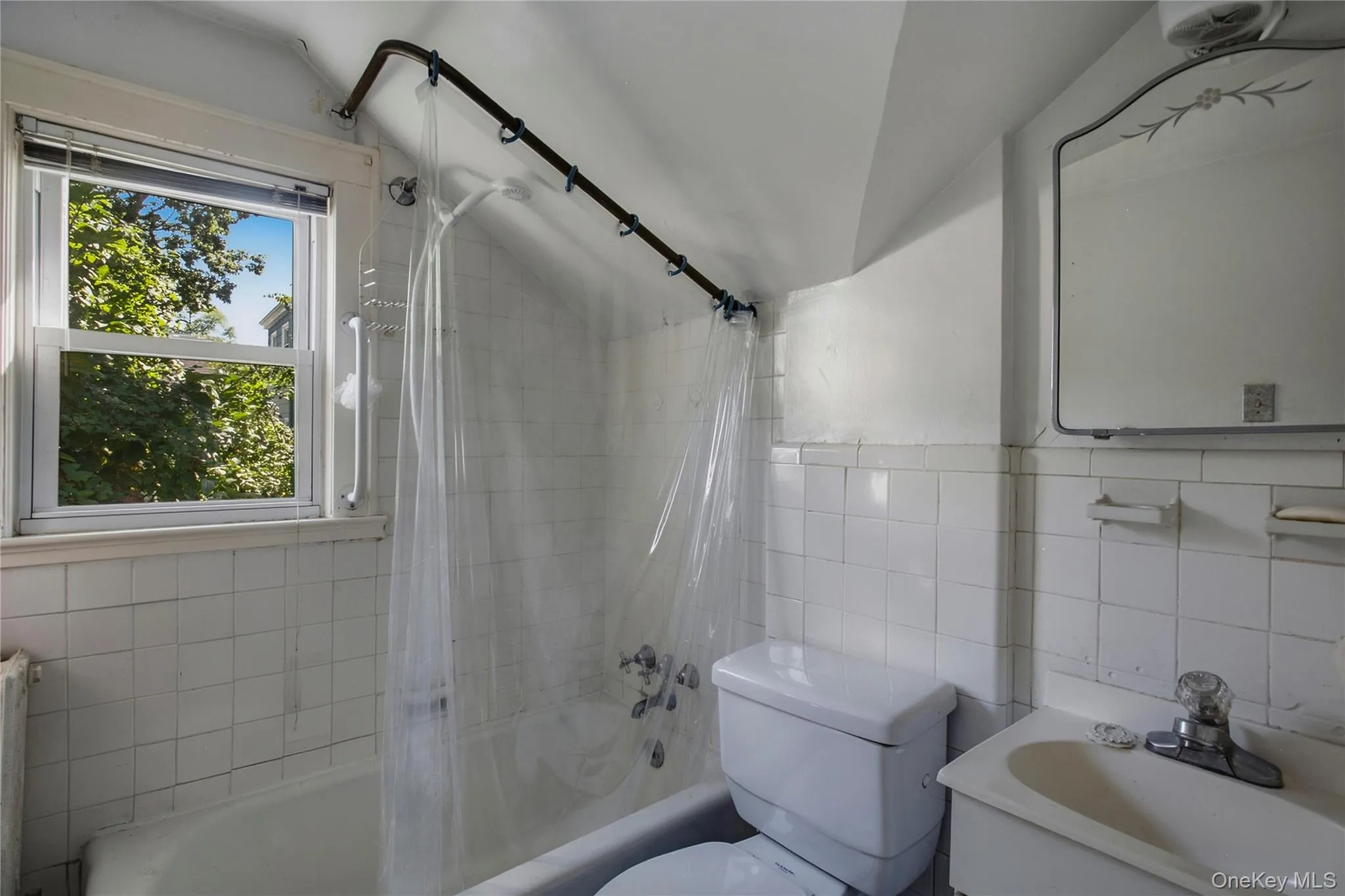 1 Brookfield Place, Mount Pleasant, NY, 4 Bedrooms Bedrooms, 9 Rooms Rooms,2 BathroomsBathrooms,Residential,For Rent,Brookfield,0,1051611 1 Brookfield Place, Mount Pleasant, NY, 4 Bedrooms Bedrooms, 9 Rooms Rooms,2 BathroomsBathrooms,Residential,For Rent,Brookfield,0,1051611