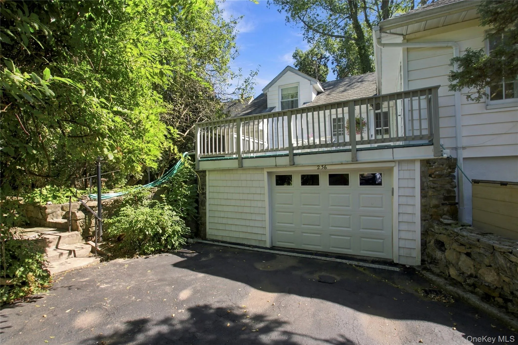 1 Brookfield Place, Mount Pleasant, NY, 4 Bedrooms Bedrooms, 9 Rooms Rooms,2 BathroomsBathrooms,Residential,For Rent,Brookfield,0,1051611 1 Brookfield Place, Mount Pleasant, NY, 4 Bedrooms Bedrooms, 9 Rooms Rooms,2 BathroomsBathrooms,Residential,For Rent,Brookfield,0,1051611