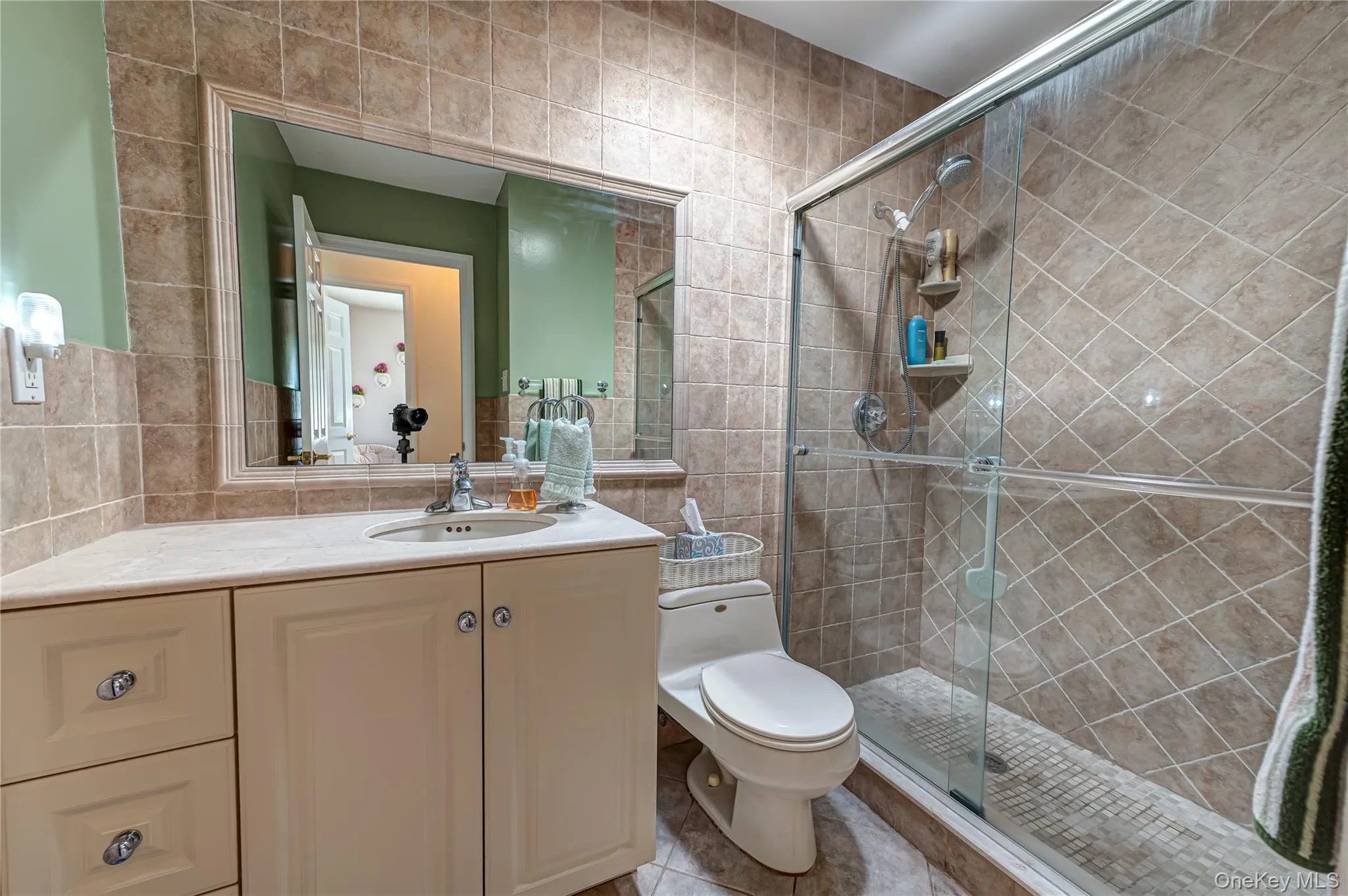3 High Gate Drive, Brookhaven, NY, 3 Bedrooms Bedrooms, 6 Rooms Rooms,2 BathroomsBathrooms,Residential,For Rent,High Gate,0,1051613 3 High Gate Drive, Brookhaven, NY, 3 Bedrooms Bedrooms, 6 Rooms Rooms,2 BathroomsBathrooms,Residential,For Rent,High Gate,0,1051613