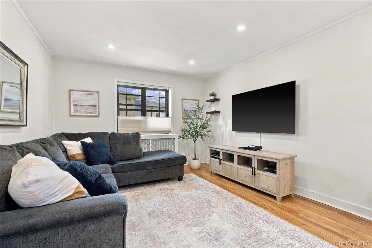 3 Whitehall Road, Eastchester, NY, 2 Bedrooms Bedrooms, 4 Rooms Rooms,1 BathroomBathrooms,Residential,For Rent,Whitehall,0,1051614 3 Whitehall Road, Eastchester, NY, 2 Bedrooms Bedrooms, 4 Rooms Rooms,1 BathroomBathrooms,Residential,For Rent,Whitehall,0,1051614