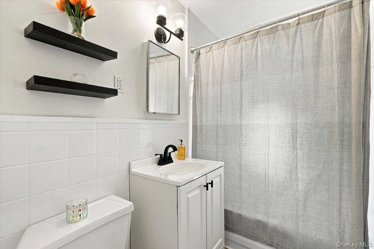 3 Whitehall Road, Eastchester, NY, 2 Bedrooms Bedrooms, 4 Rooms Rooms,1 BathroomBathrooms,Residential,For Rent,Whitehall,0,1051614 3 Whitehall Road, Eastchester, NY, 2 Bedrooms Bedrooms, 4 Rooms Rooms,1 BathroomBathrooms,Residential,For Rent,Whitehall,0,1051614
