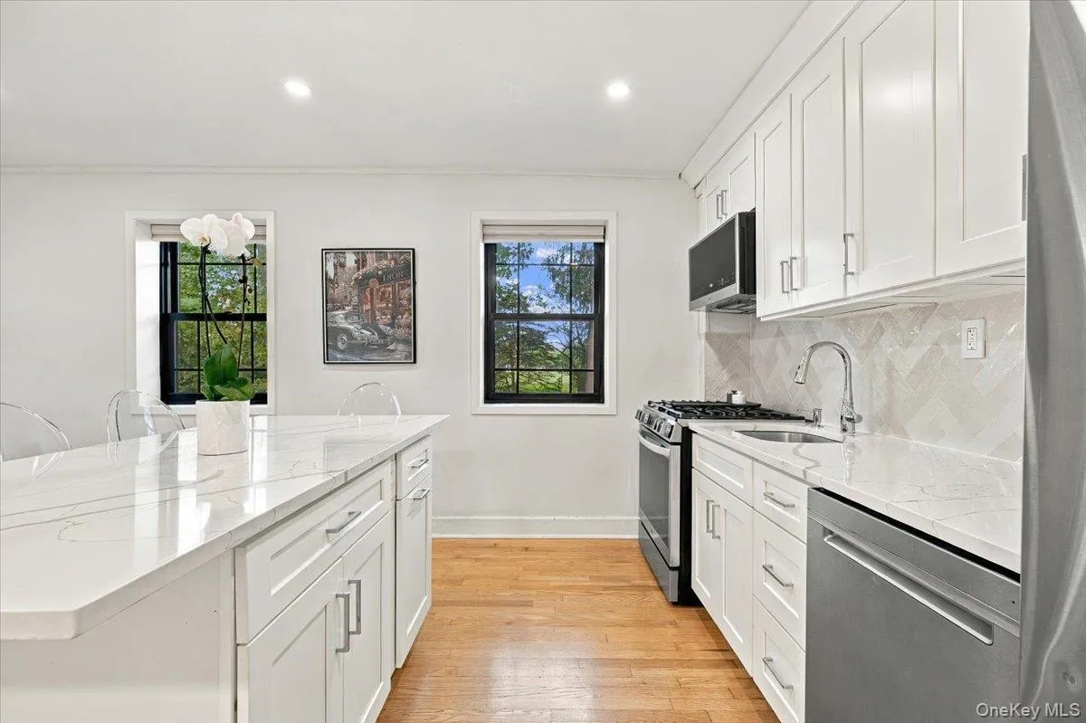 3 Whitehall Road, Eastchester, NY, 2 Bedrooms Bedrooms, 4 Rooms Rooms,1 BathroomBathrooms,Residential,For Rent,Whitehall,0,1051614 3 Whitehall Road, Eastchester, NY, 2 Bedrooms Bedrooms, 4 Rooms Rooms,1 BathroomBathrooms,Residential,For Rent,Whitehall,0,1051614