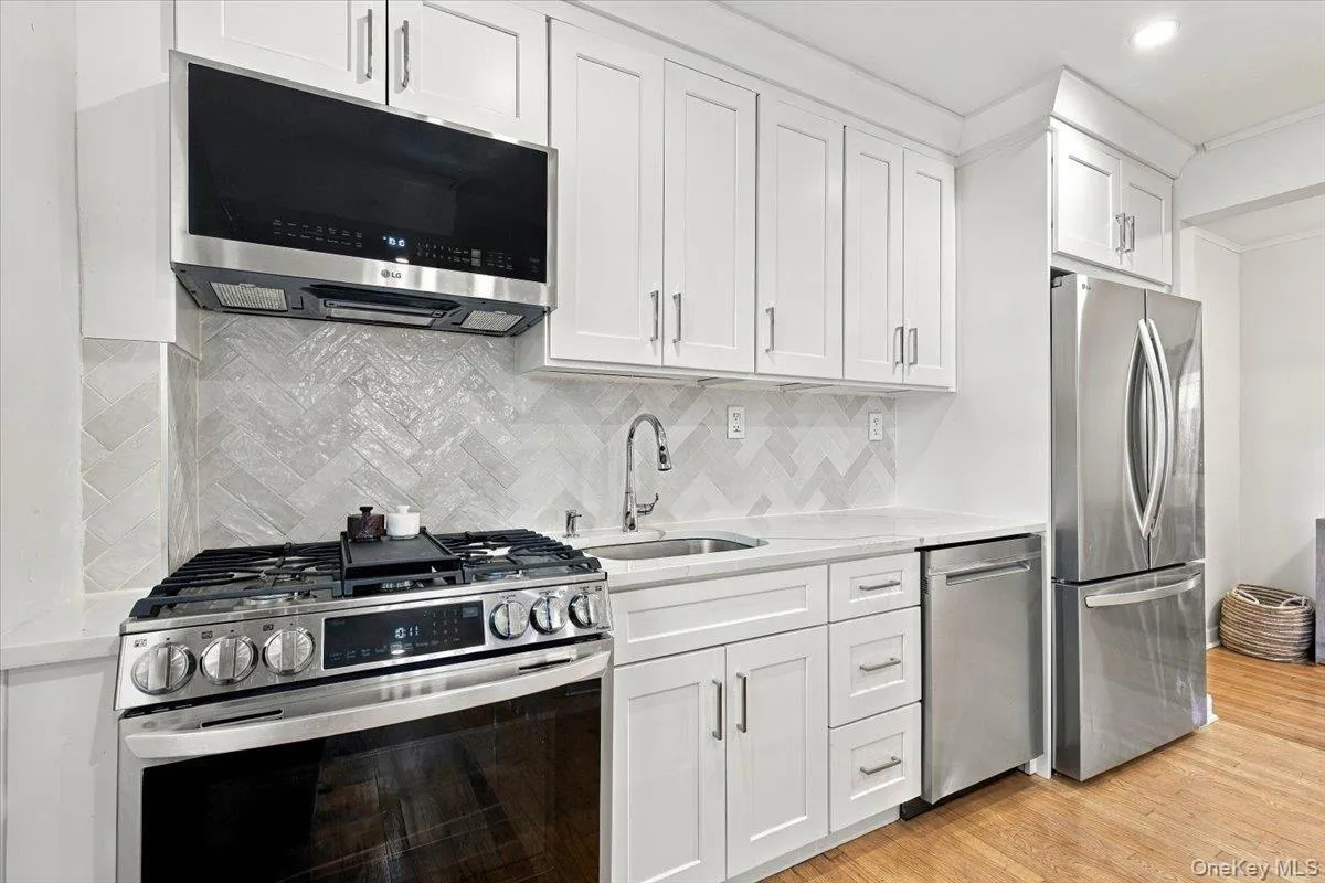 3 Whitehall Road, Eastchester, NY, 2 Bedrooms Bedrooms, 4 Rooms Rooms,1 BathroomBathrooms,Residential,For Rent,Whitehall,0,1051614 3 Whitehall Road, Eastchester, NY, 2 Bedrooms Bedrooms, 4 Rooms Rooms,1 BathroomBathrooms,Residential,For Rent,Whitehall,0,1051614