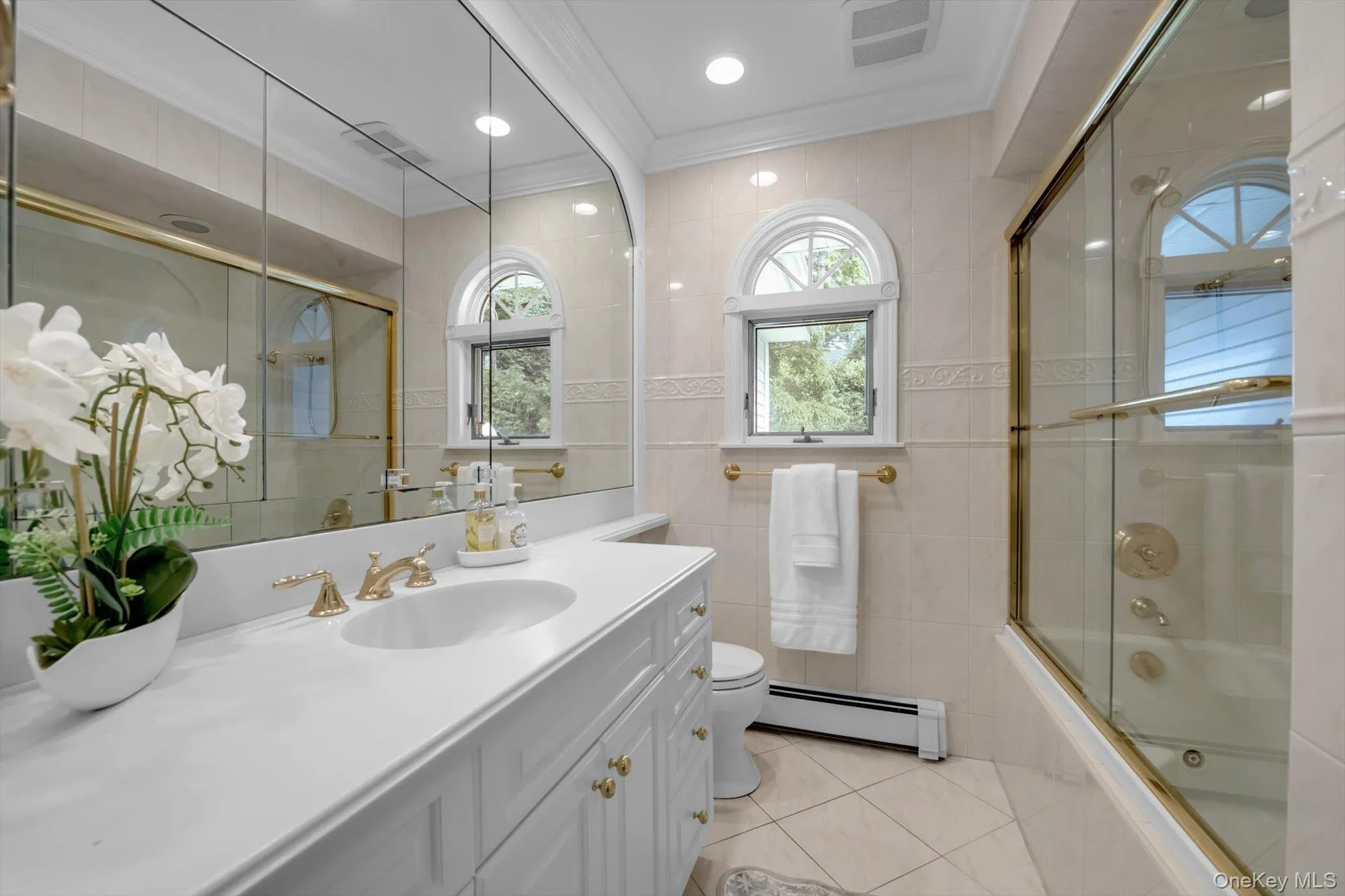 3 South Court, North Hempstead, NY, 4 Bedrooms Bedrooms, 9 Rooms Rooms,2 BathroomsBathrooms,Residential,For Rent,South,0,1051621 3 South Court, North Hempstead, NY, 4 Bedrooms Bedrooms, 9 Rooms Rooms,2 BathroomsBathrooms,Residential,For Rent,South,0,1051621