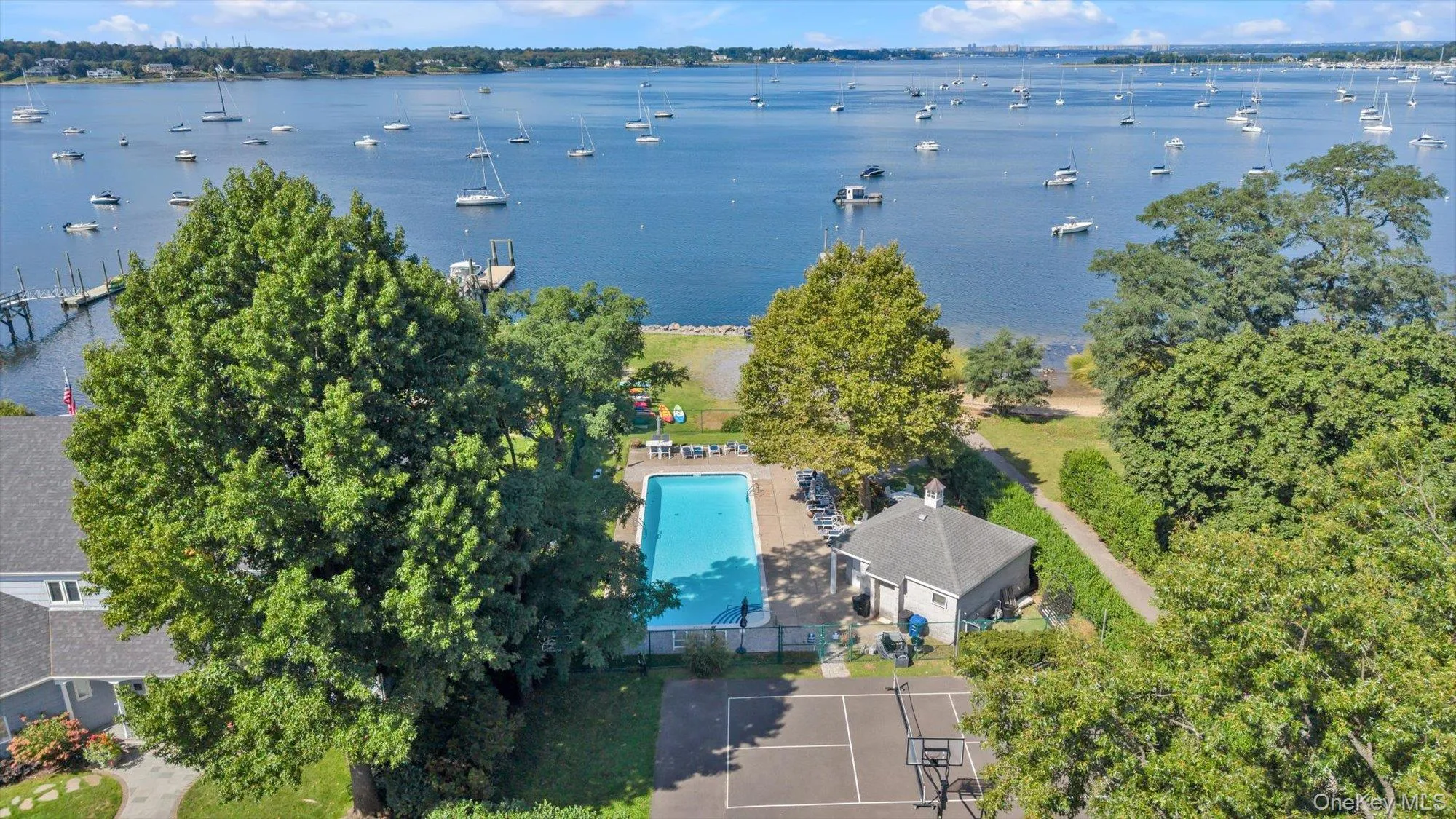 3 South Court, North Hempstead, NY, 4 Bedrooms Bedrooms, 9 Rooms Rooms,2 BathroomsBathrooms,Residential,For Rent,South,0,1051621 3 South Court, North Hempstead, NY, 4 Bedrooms Bedrooms, 9 Rooms Rooms,2 BathroomsBathrooms,Residential,For Rent,South,0,1051621