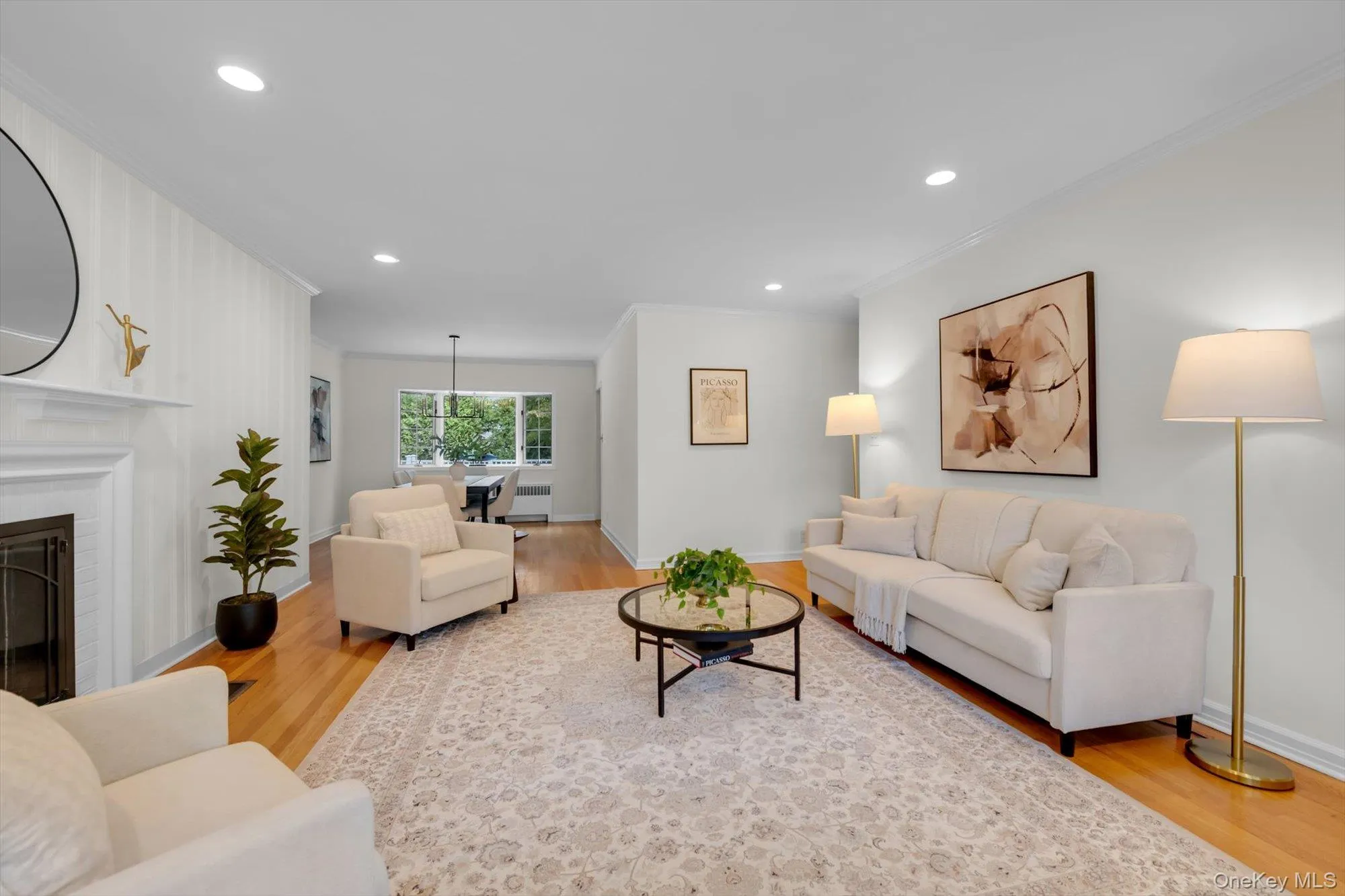 3 South Court, North Hempstead, NY, 4 Bedrooms Bedrooms, 9 Rooms Rooms,2 BathroomsBathrooms,Residential,For Rent,South,0,1051621 3 South Court, North Hempstead, NY, 4 Bedrooms Bedrooms, 9 Rooms Rooms,2 BathroomsBathrooms,Residential,For Rent,South,0,1051621