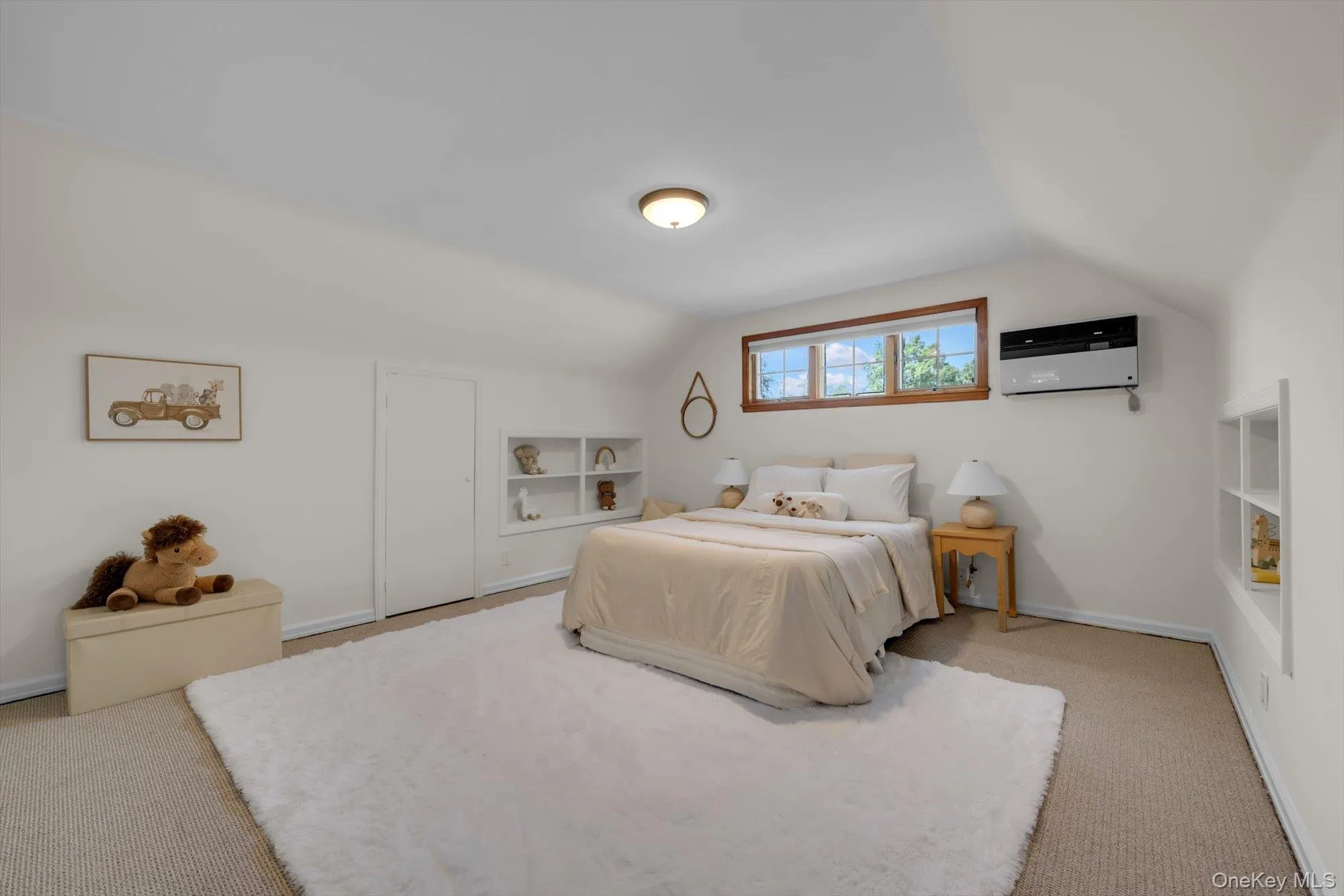 3 South Court, North Hempstead, NY, 4 Bedrooms Bedrooms, 9 Rooms Rooms,2 BathroomsBathrooms,Residential,For Rent,South,0,1051621 3 South Court, North Hempstead, NY, 4 Bedrooms Bedrooms, 9 Rooms Rooms,2 BathroomsBathrooms,Residential,For Rent,South,0,1051621
