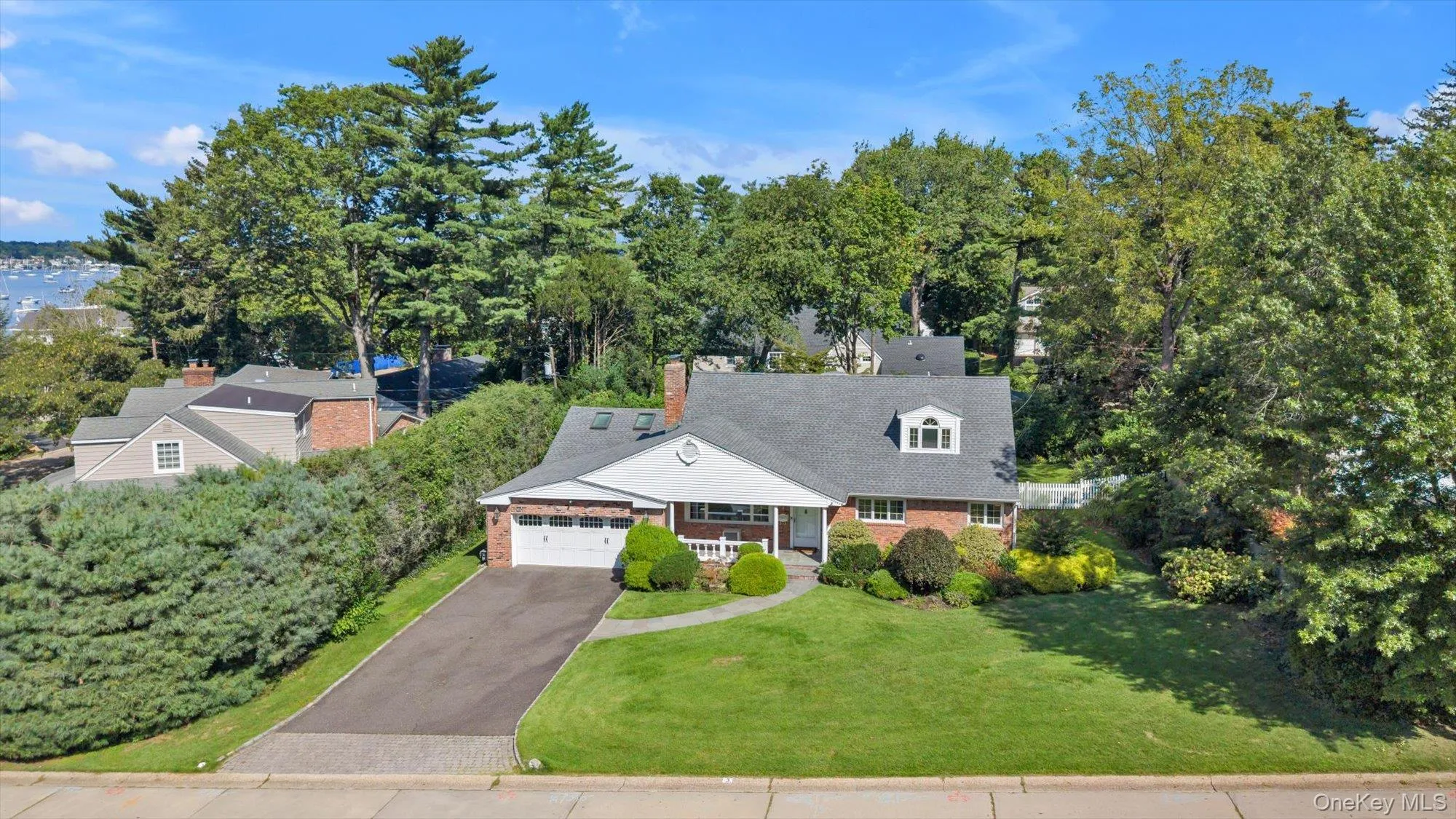 3 South Court, North Hempstead, NY, 4 Bedrooms Bedrooms, 9 Rooms Rooms,2 BathroomsBathrooms,Residential,For Rent,South,0,1051621 3 South Court, North Hempstead, NY, 4 Bedrooms Bedrooms, 9 Rooms Rooms,2 BathroomsBathrooms,Residential,For Rent,South,0,1051621