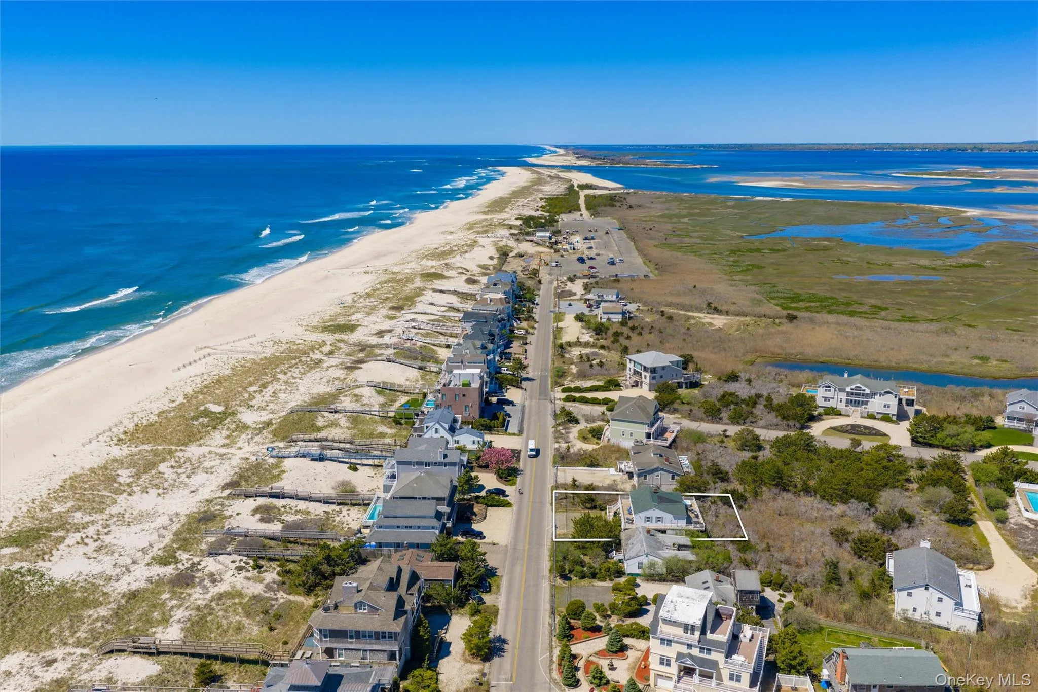 898 Dune Road, Southampton, NY, 3 Bedrooms Bedrooms, 7 Rooms Rooms,1 BathroomBathrooms,Residential,For Rent,Dune,0,1051625 898 Dune Road, Southampton, NY, 3 Bedrooms Bedrooms, 7 Rooms Rooms,1 BathroomBathrooms,Residential,For Rent,Dune,0,1051625