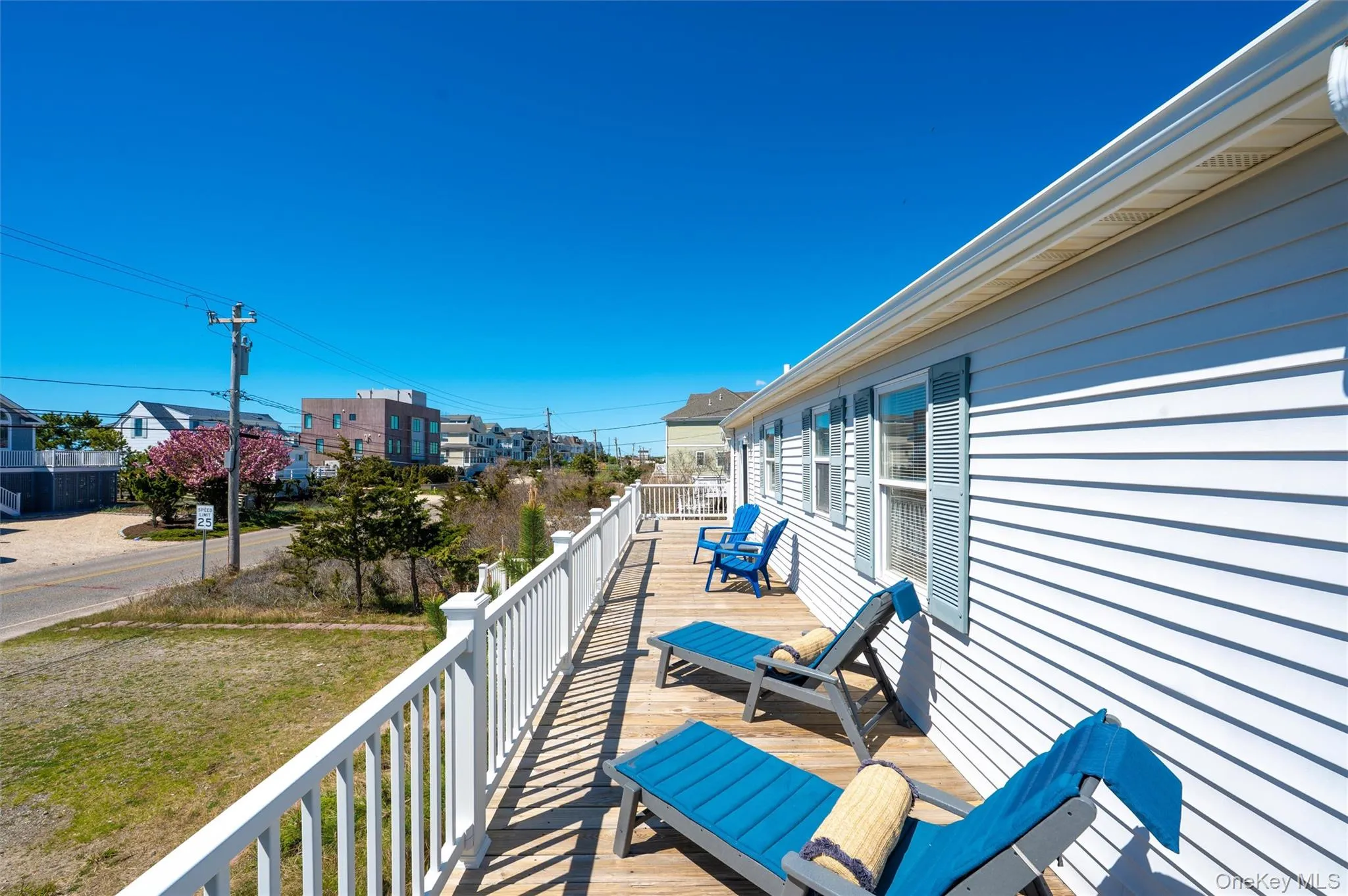 898 Dune Road, Southampton, NY, 3 Bedrooms Bedrooms, 7 Rooms Rooms,1 BathroomBathrooms,Residential,For Rent,Dune,0,1051625 898 Dune Road, Southampton, NY, 3 Bedrooms Bedrooms, 7 Rooms Rooms,1 BathroomBathrooms,Residential,For Rent,Dune,0,1051625