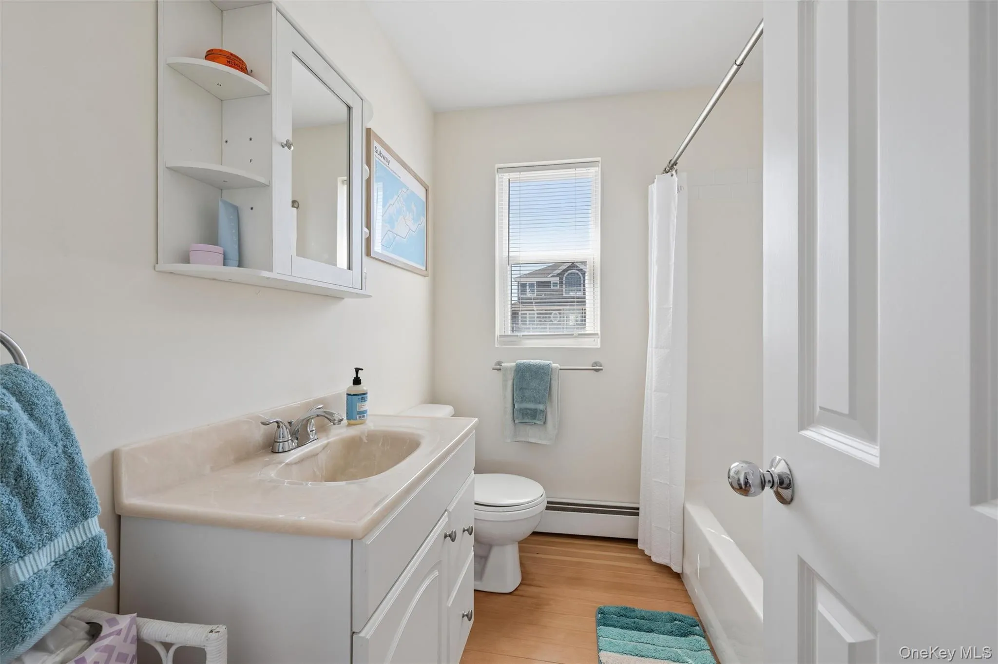 898 Dune Road, Southampton, NY, 3 Bedrooms Bedrooms, 7 Rooms Rooms,1 BathroomBathrooms,Residential,For Rent,Dune,0,1051625 898 Dune Road, Southampton, NY, 3 Bedrooms Bedrooms, 7 Rooms Rooms,1 BathroomBathrooms,Residential,For Rent,Dune,0,1051625