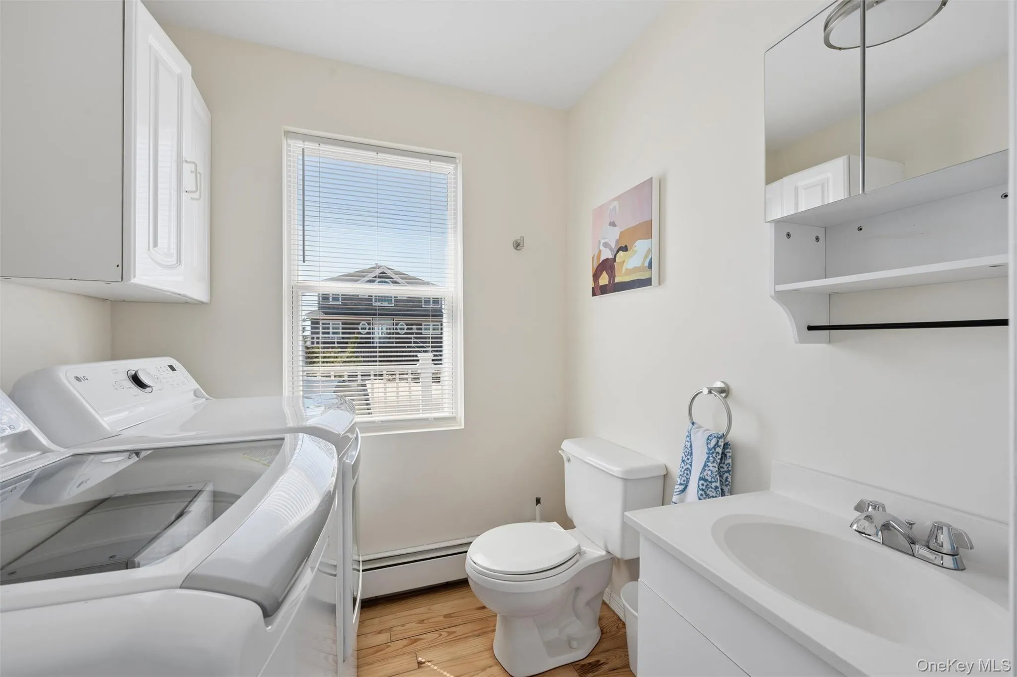 898 Dune Road, Southampton, NY, 3 Bedrooms Bedrooms, 7 Rooms Rooms,1 BathroomBathrooms,Residential,For Rent,Dune,0,1051625 898 Dune Road, Southampton, NY, 3 Bedrooms Bedrooms, 7 Rooms Rooms,1 BathroomBathrooms,Residential,For Rent,Dune,0,1051625