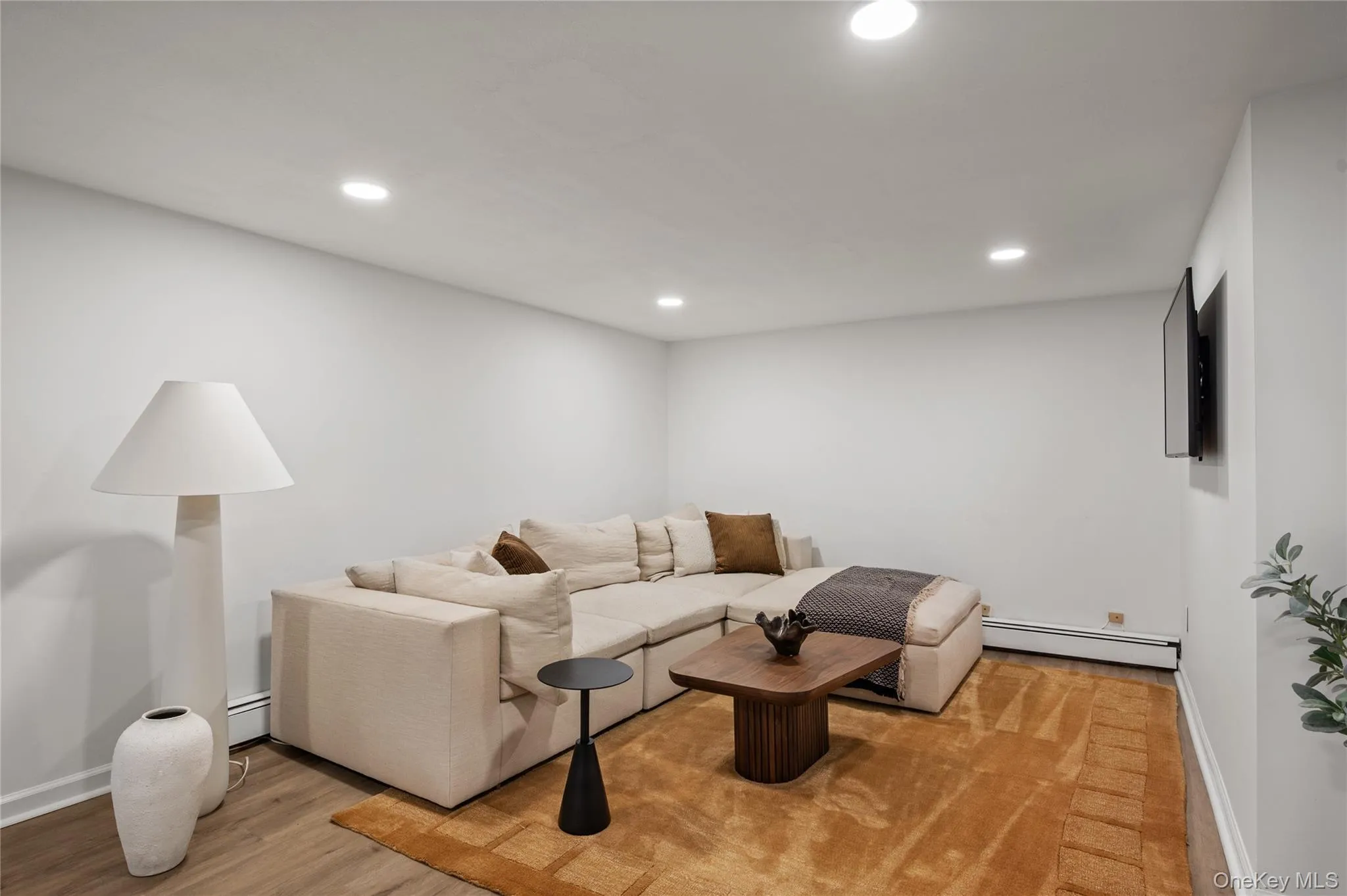 10 Magenta Lane, Huntington, NY, 3 Bedrooms Bedrooms, 6 Rooms Rooms,2 BathroomsBathrooms,Residential,For Rent,Magenta,0,1051626 10 Magenta Lane, Huntington, NY, 3 Bedrooms Bedrooms, 6 Rooms Rooms,2 BathroomsBathrooms,Residential,For Rent,Magenta,0,1051626