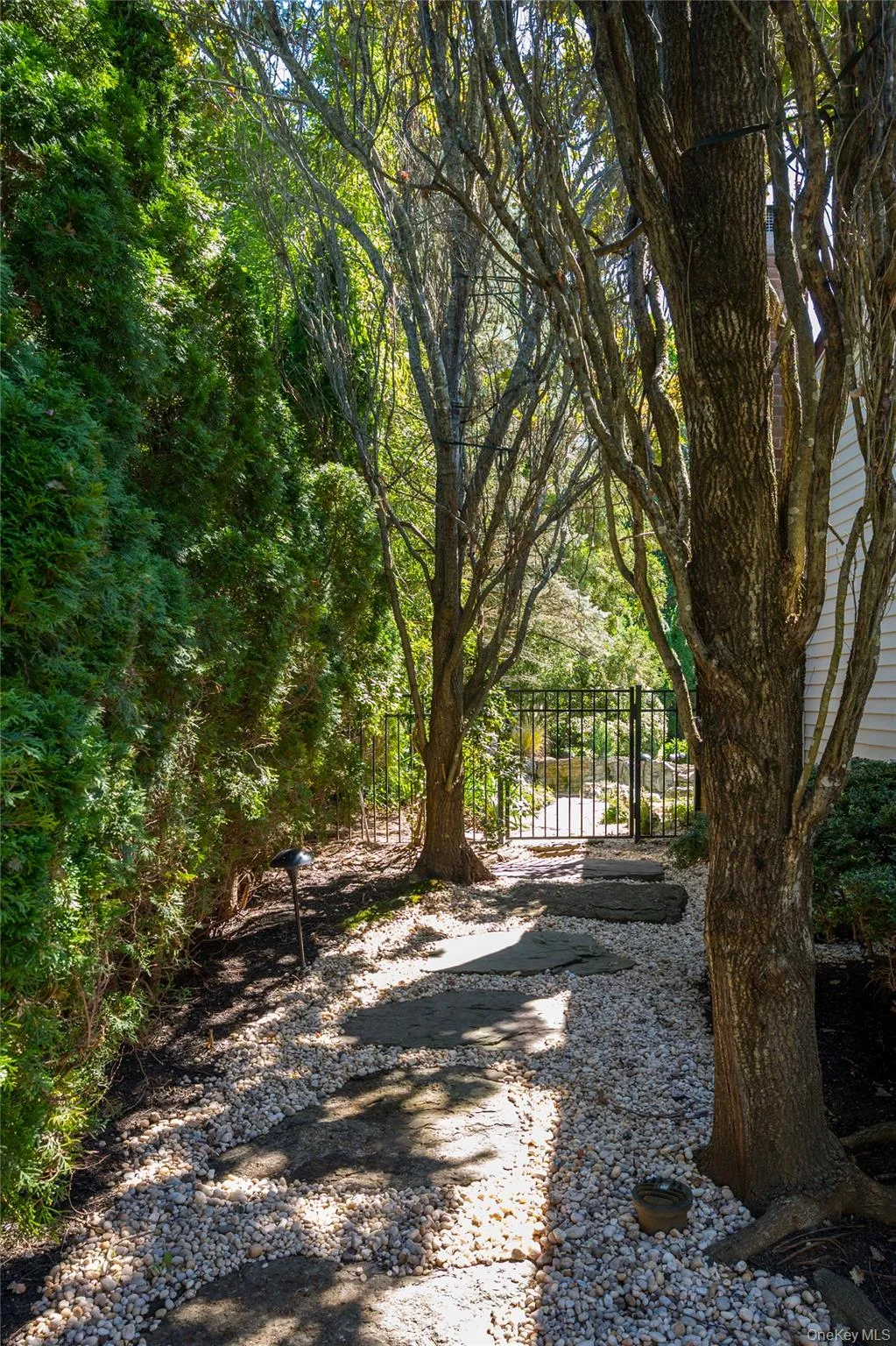 10 Magenta Lane, Huntington, NY, 3 Bedrooms Bedrooms, 6 Rooms Rooms,2 BathroomsBathrooms,Residential,For Rent,Magenta,0,1051626 10 Magenta Lane, Huntington, NY, 3 Bedrooms Bedrooms, 6 Rooms Rooms,2 BathroomsBathrooms,Residential,For Rent,Magenta,0,1051626