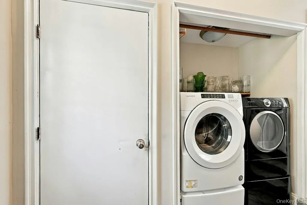 985 Silver Colt Road, Southold, NY, 3 Bedrooms Bedrooms, 6 Rooms Rooms,1 BathroomBathrooms,Residential,For Rent,Silver Colt,0,1051628 985 Silver Colt Road, Southold, NY, 3 Bedrooms Bedrooms, 6 Rooms Rooms,1 BathroomBathrooms,Residential,For Rent,Silver Colt,0,1051628