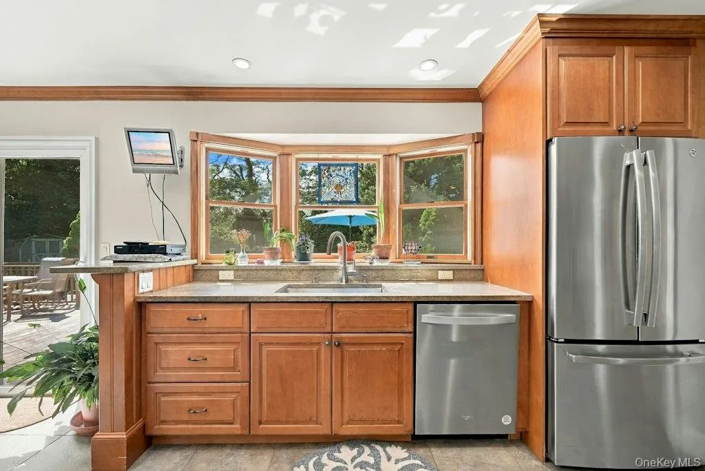 985 Silver Colt Road, Southold, NY, 3 Bedrooms Bedrooms, 6 Rooms Rooms,1 BathroomBathrooms,Residential,For Rent,Silver Colt,0,1051628 985 Silver Colt Road, Southold, NY, 3 Bedrooms Bedrooms, 6 Rooms Rooms,1 BathroomBathrooms,Residential,For Rent,Silver Colt,0,1051628