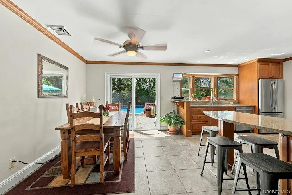 985 Silver Colt Road, Southold, NY, 3 Bedrooms Bedrooms, 6 Rooms Rooms,1 BathroomBathrooms,Residential,For Rent,Silver Colt,0,1051628 985 Silver Colt Road, Southold, NY, 3 Bedrooms Bedrooms, 6 Rooms Rooms,1 BathroomBathrooms,Residential,For Rent,Silver Colt,0,1051628