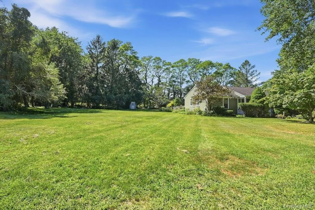 985 Silver Colt Road, Southold, NY, 3 Bedrooms Bedrooms, 6 Rooms Rooms,1 BathroomBathrooms,Residential,For Rent,Silver Colt,0,1051628 985 Silver Colt Road, Southold, NY, 3 Bedrooms Bedrooms, 6 Rooms Rooms,1 BathroomBathrooms,Residential,For Rent,Silver Colt,0,1051628