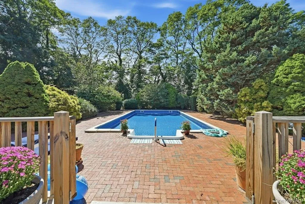 985 Silver Colt Road, Southold, NY, 3 Bedrooms Bedrooms, 6 Rooms Rooms,1 BathroomBathrooms,Residential,For Rent,Silver Colt,0,1051628 985 Silver Colt Road, Southold, NY, 3 Bedrooms Bedrooms, 6 Rooms Rooms,1 BathroomBathrooms,Residential,For Rent,Silver Colt,0,1051628