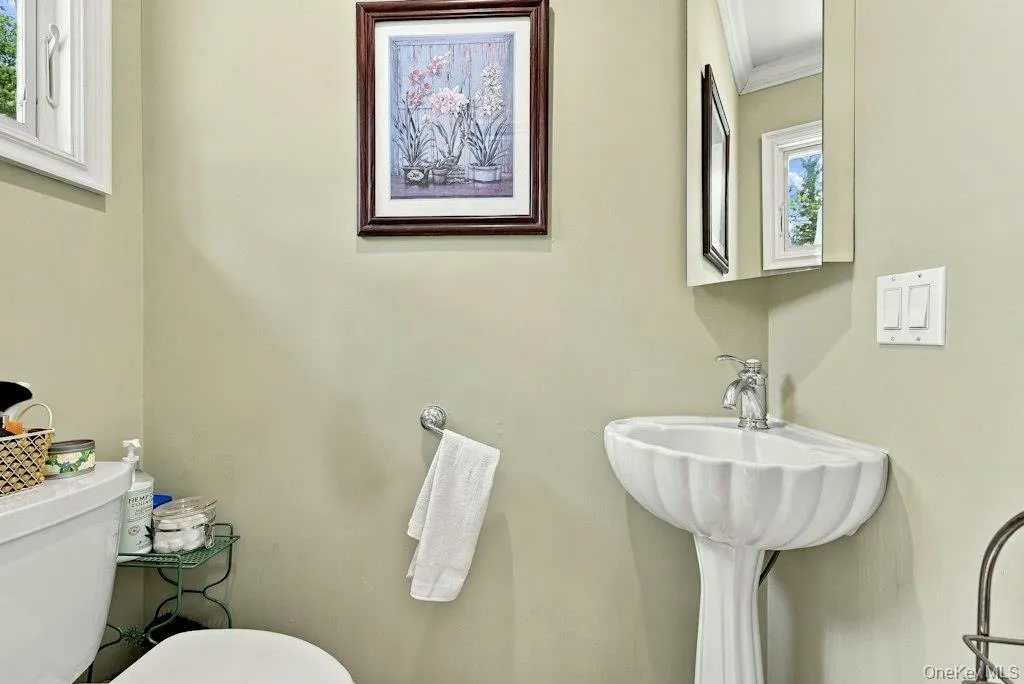 985 Silver Colt Road, Southold, NY, 3 Bedrooms Bedrooms, 6 Rooms Rooms,1 BathroomBathrooms,Residential,For Rent,Silver Colt,0,1051628 985 Silver Colt Road, Southold, NY, 3 Bedrooms Bedrooms, 6 Rooms Rooms,1 BathroomBathrooms,Residential,For Rent,Silver Colt,0,1051628