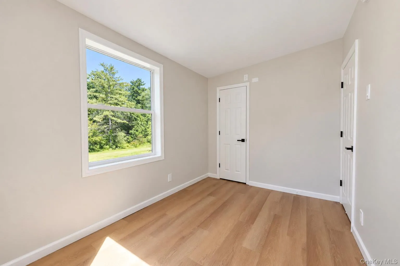 10 Spike Horn Road, Saugerties, NY, 5 Bedrooms Bedrooms, 9 Rooms Rooms,2 BathroomsBathrooms,Residential,For Rent,Spike Horn,0,1051630 10 Spike Horn Road, Saugerties, NY, 5 Bedrooms Bedrooms, 9 Rooms Rooms,2 BathroomsBathrooms,Residential,For Rent,Spike Horn,0,1051630