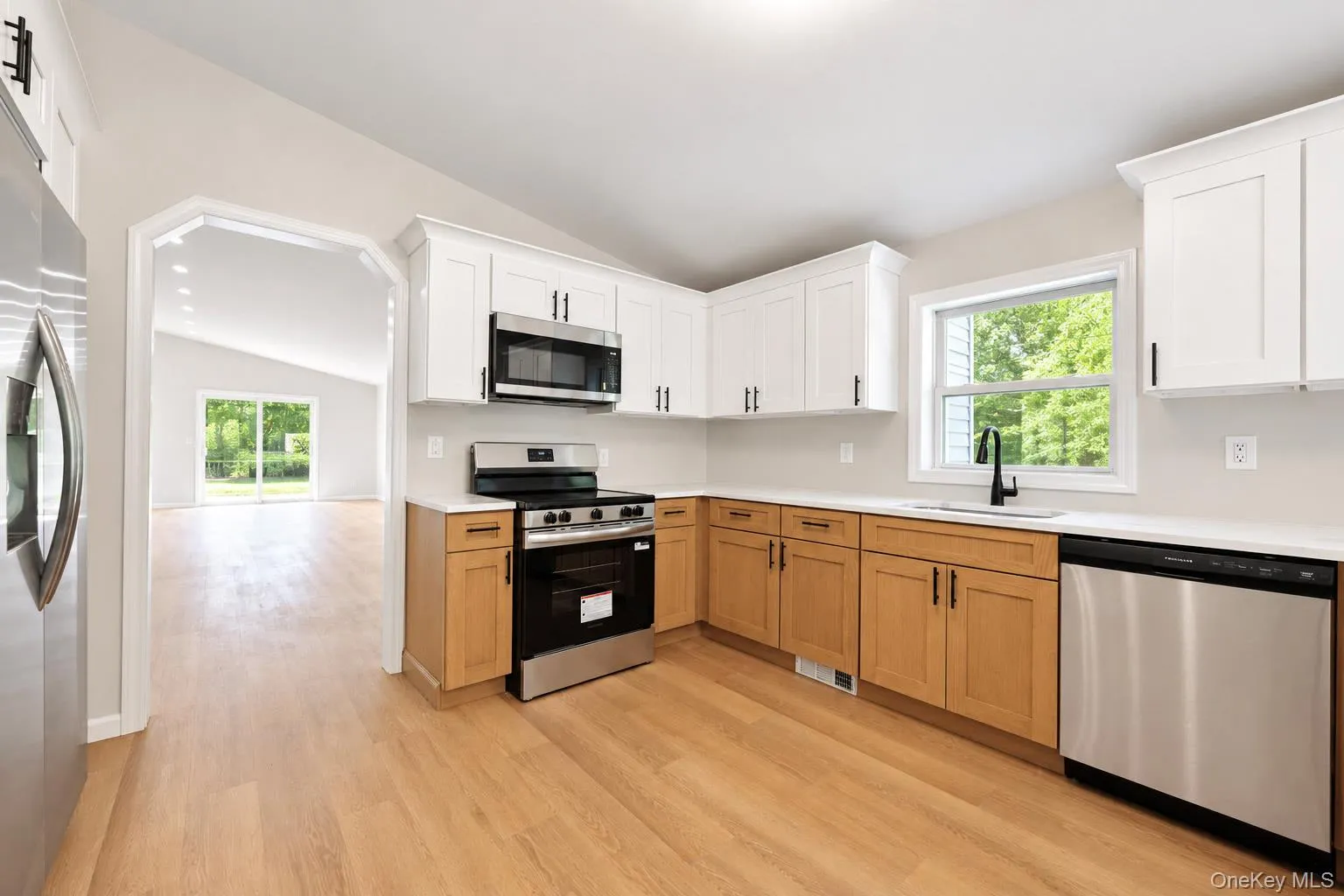 10 Spike Horn Road, Saugerties, NY, 5 Bedrooms Bedrooms, 9 Rooms Rooms,2 BathroomsBathrooms,Residential,For Rent,Spike Horn,0,1051630 10 Spike Horn Road, Saugerties, NY, 5 Bedrooms Bedrooms, 9 Rooms Rooms,2 BathroomsBathrooms,Residential,For Rent,Spike Horn,0,1051630
