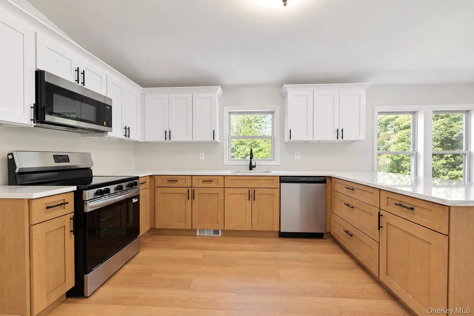 10 Spike Horn Road, Saugerties, NY, 5 Bedrooms Bedrooms, 9 Rooms Rooms,2 BathroomsBathrooms,Residential,For Rent,Spike Horn,0,1051630 10 Spike Horn Road, Saugerties, NY, 5 Bedrooms Bedrooms, 9 Rooms Rooms,2 BathroomsBathrooms,Residential,For Rent,Spike Horn,0,1051630