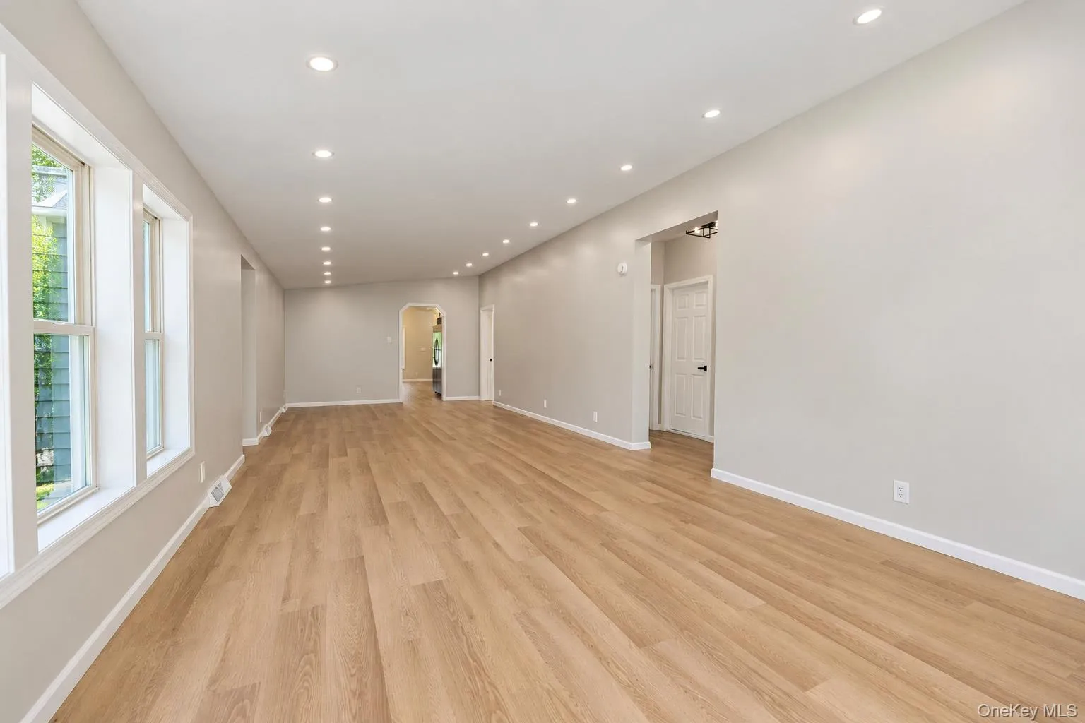 10 Spike Horn Road, Saugerties, NY, 5 Bedrooms Bedrooms, 9 Rooms Rooms,2 BathroomsBathrooms,Residential,For Rent,Spike Horn,0,1051630 10 Spike Horn Road, Saugerties, NY, 5 Bedrooms Bedrooms, 9 Rooms Rooms,2 BathroomsBathrooms,Residential,For Rent,Spike Horn,0,1051630
