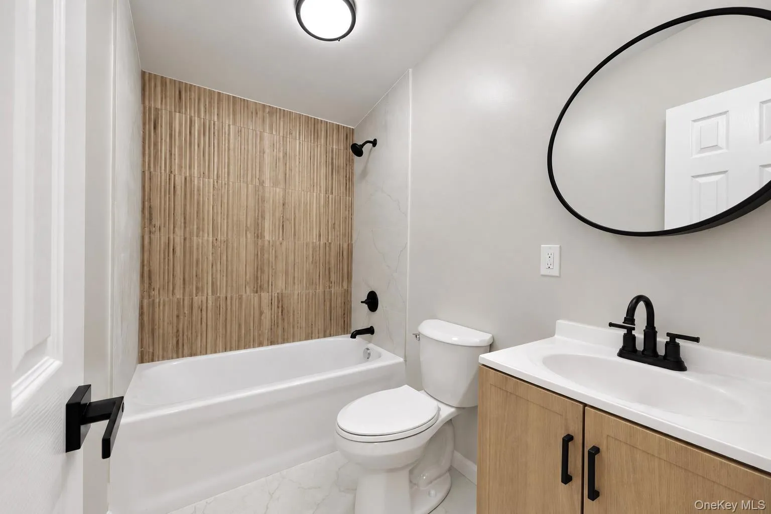 10 Spike Horn Road, Saugerties, NY, 5 Bedrooms Bedrooms, 9 Rooms Rooms,2 BathroomsBathrooms,Residential,For Rent,Spike Horn,0,1051630 10 Spike Horn Road, Saugerties, NY, 5 Bedrooms Bedrooms, 9 Rooms Rooms,2 BathroomsBathrooms,Residential,For Rent,Spike Horn,0,1051630