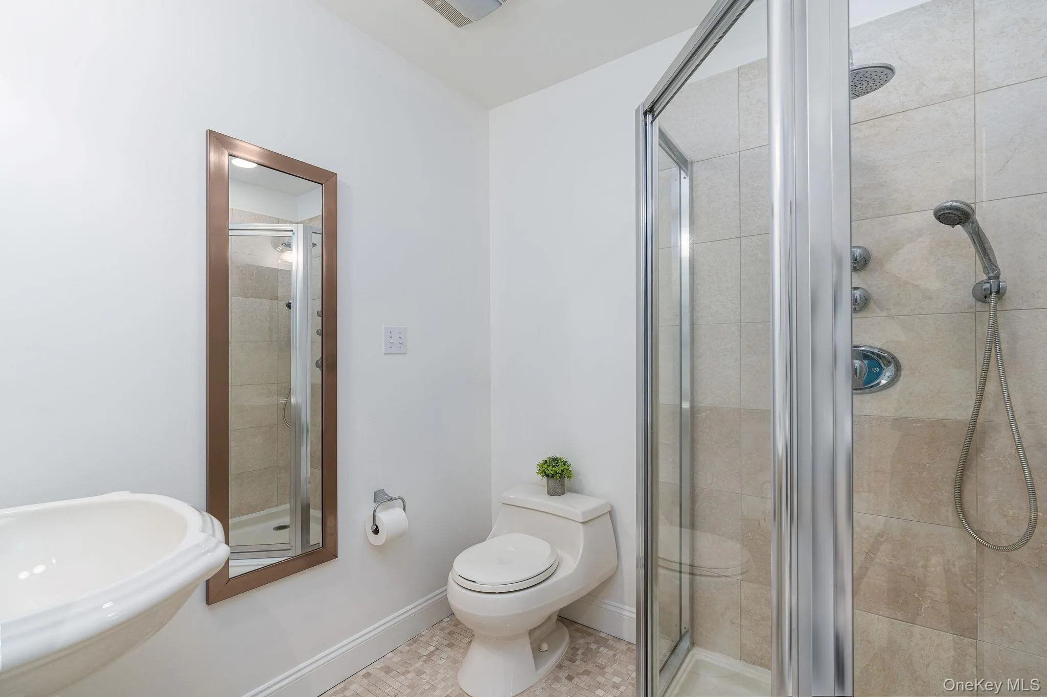 775 Mulford Court, Southold, NY, 4 Bedrooms Bedrooms, 10 Rooms Rooms,3 BathroomsBathrooms,Residential,For Rent,Mulford,0,1051631 775 Mulford Court, Southold, NY, 4 Bedrooms Bedrooms, 10 Rooms Rooms,3 BathroomsBathrooms,Residential,For Rent,Mulford,0,1051631