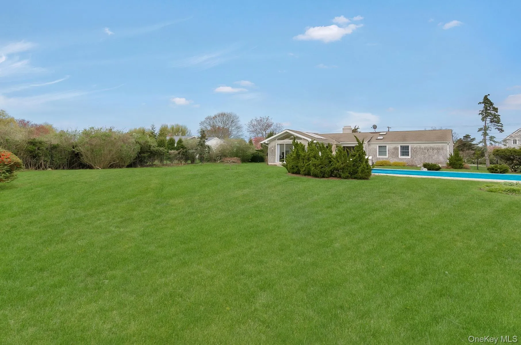 62 Bayfield Lane, Southampton, NY, 3 Bedrooms Bedrooms, 8 Rooms Rooms,3 BathroomsBathrooms,Residential Lease,For Rent,Bayfield,0,1051638 62 Bayfield Lane, Southampton, NY, 3 Bedrooms Bedrooms, 8 Rooms Rooms,3 BathroomsBathrooms,Residential Lease,For Rent,Bayfield,0,1051638