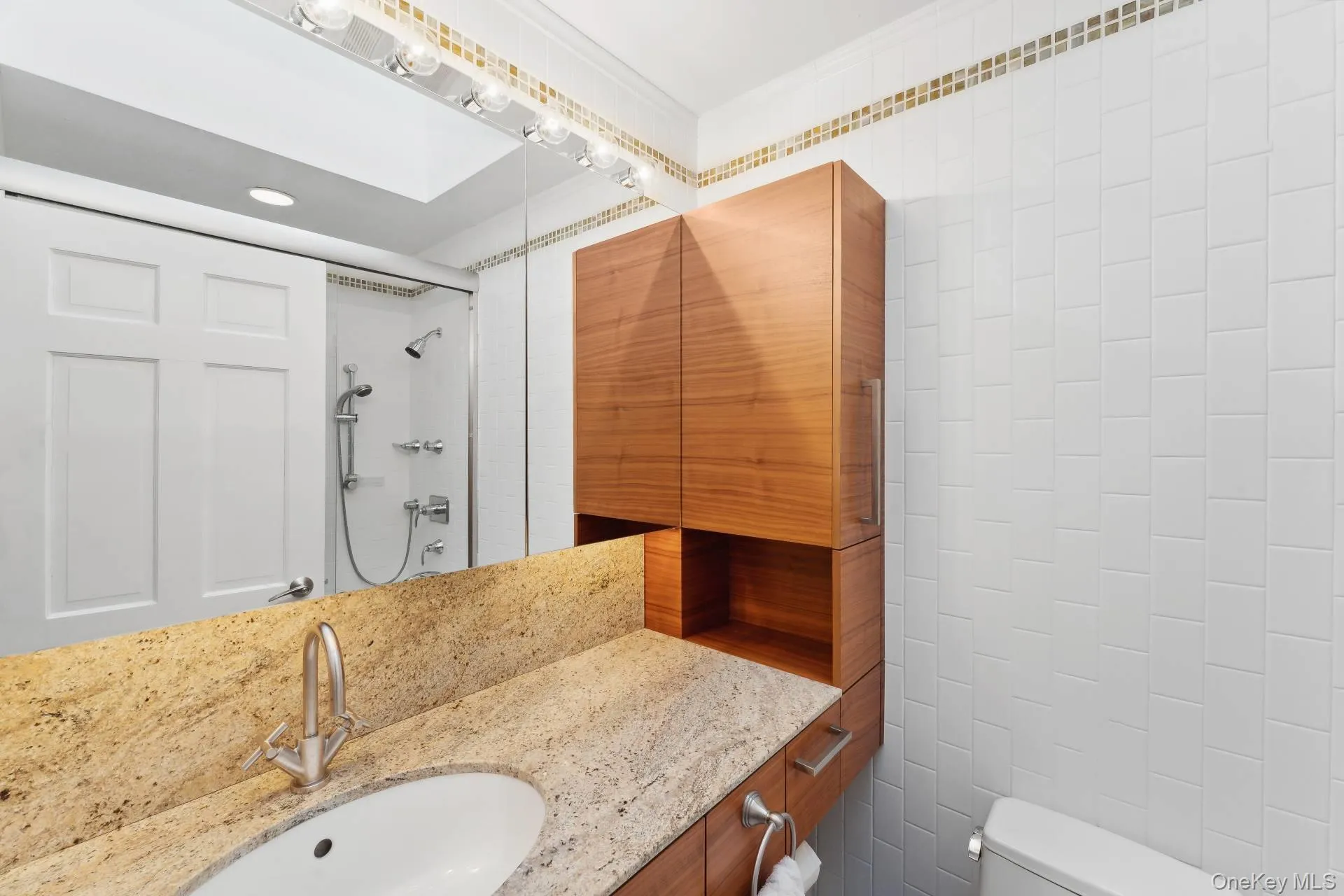 62 Bayfield Lane, Southampton, NY, 3 Bedrooms Bedrooms, 8 Rooms Rooms,3 BathroomsBathrooms,Residential Lease,For Rent,Bayfield,0,1051638 62 Bayfield Lane, Southampton, NY, 3 Bedrooms Bedrooms, 8 Rooms Rooms,3 BathroomsBathrooms,Residential Lease,For Rent,Bayfield,0,1051638