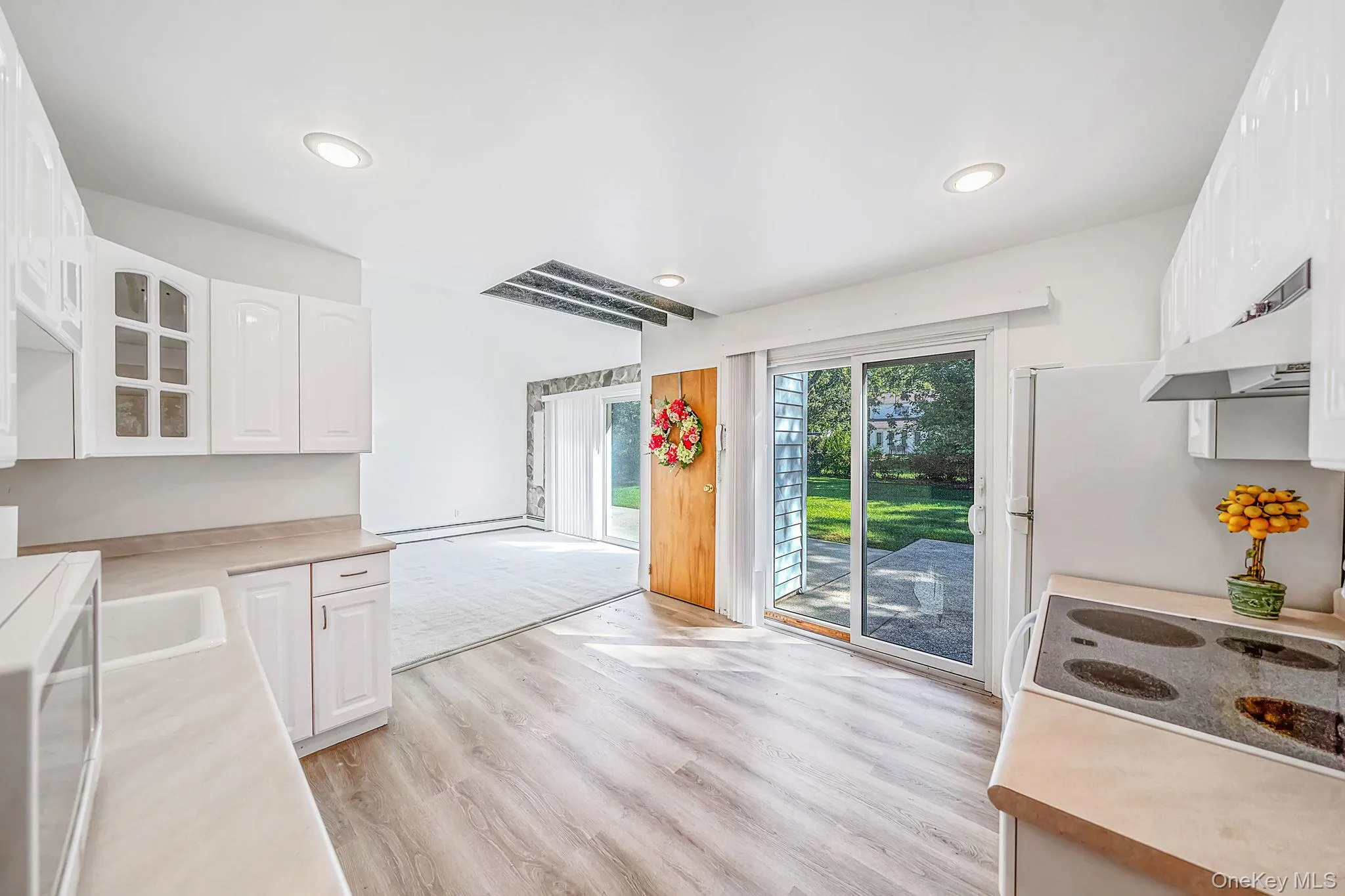 17 Fenwick Avenue, Brookhaven, NY, 5 Bedrooms Bedrooms, 8 Rooms Rooms,3 BathroomsBathrooms,Residential,For Rent,Fenwick,0,1051639 17 Fenwick Avenue, Brookhaven, NY, 5 Bedrooms Bedrooms, 8 Rooms Rooms,3 BathroomsBathrooms,Residential,For Rent,Fenwick,0,1051639