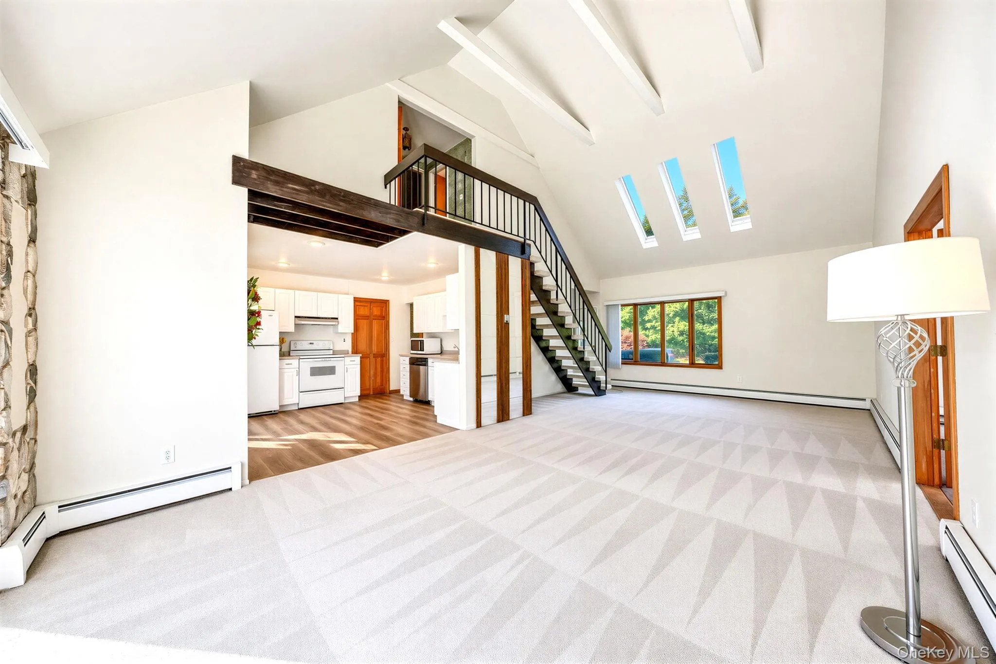 17 Fenwick Avenue, Brookhaven, NY, 5 Bedrooms Bedrooms, 8 Rooms Rooms,3 BathroomsBathrooms,Residential,For Rent,Fenwick,0,1051639 17 Fenwick Avenue, Brookhaven, NY, 5 Bedrooms Bedrooms, 8 Rooms Rooms,3 BathroomsBathrooms,Residential,For Rent,Fenwick,0,1051639