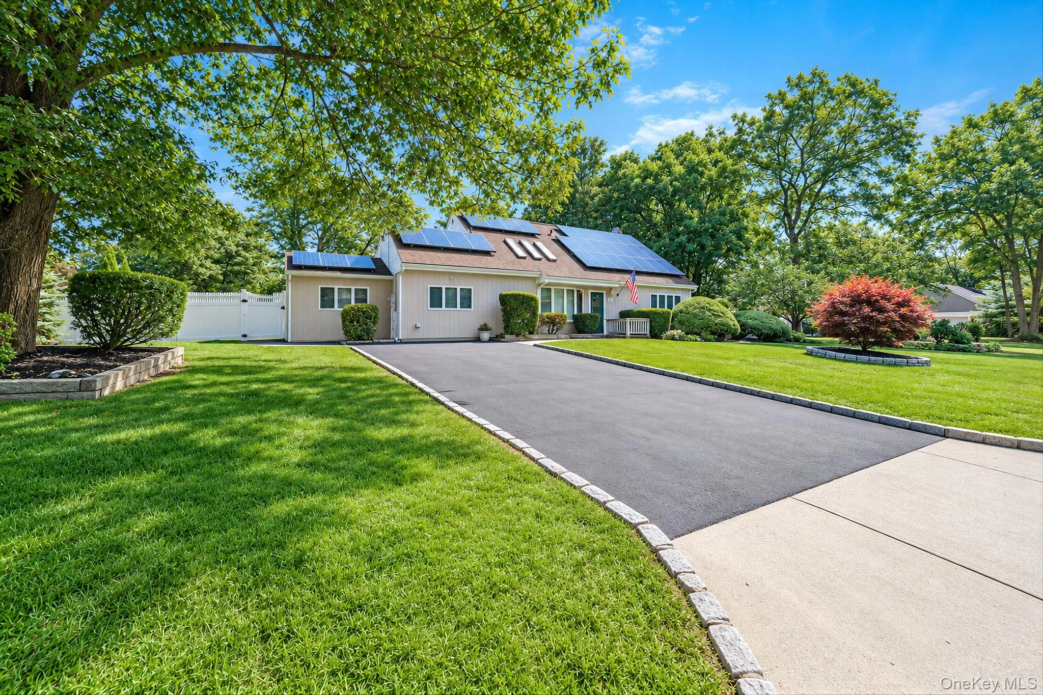 17 Fenwick Avenue, Brookhaven, NY, 5 Bedrooms Bedrooms, 8 Rooms Rooms,3 BathroomsBathrooms,Residential,For Rent,Fenwick,0,1051639 17 Fenwick Avenue, Brookhaven, NY, 5 Bedrooms Bedrooms, 8 Rooms Rooms,3 BathroomsBathrooms,Residential,For Rent,Fenwick,0,1051639