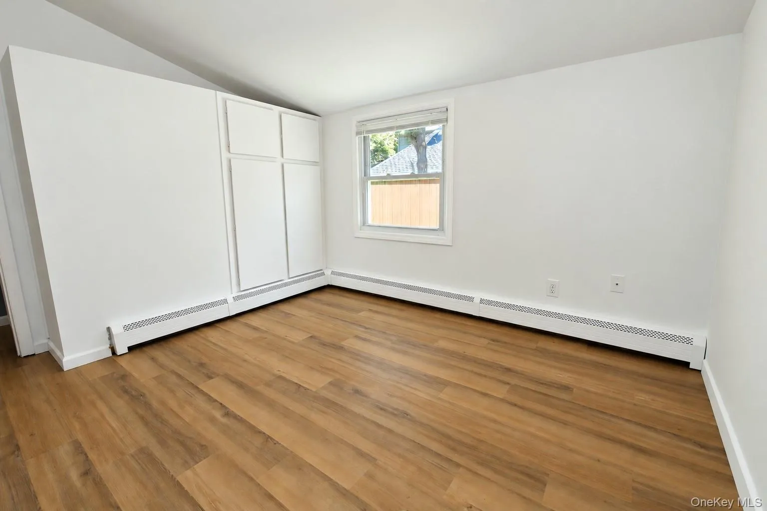 39 Split Cedar Drive, Islip, NY, 4 Bedrooms Bedrooms, 9 Rooms Rooms,2 BathroomsBathrooms,Residential,For Rent,Split Cedar,0,1051641 39 Split Cedar Drive, Islip, NY, 4 Bedrooms Bedrooms, 9 Rooms Rooms,2 BathroomsBathrooms,Residential,For Rent,Split Cedar,0,1051641