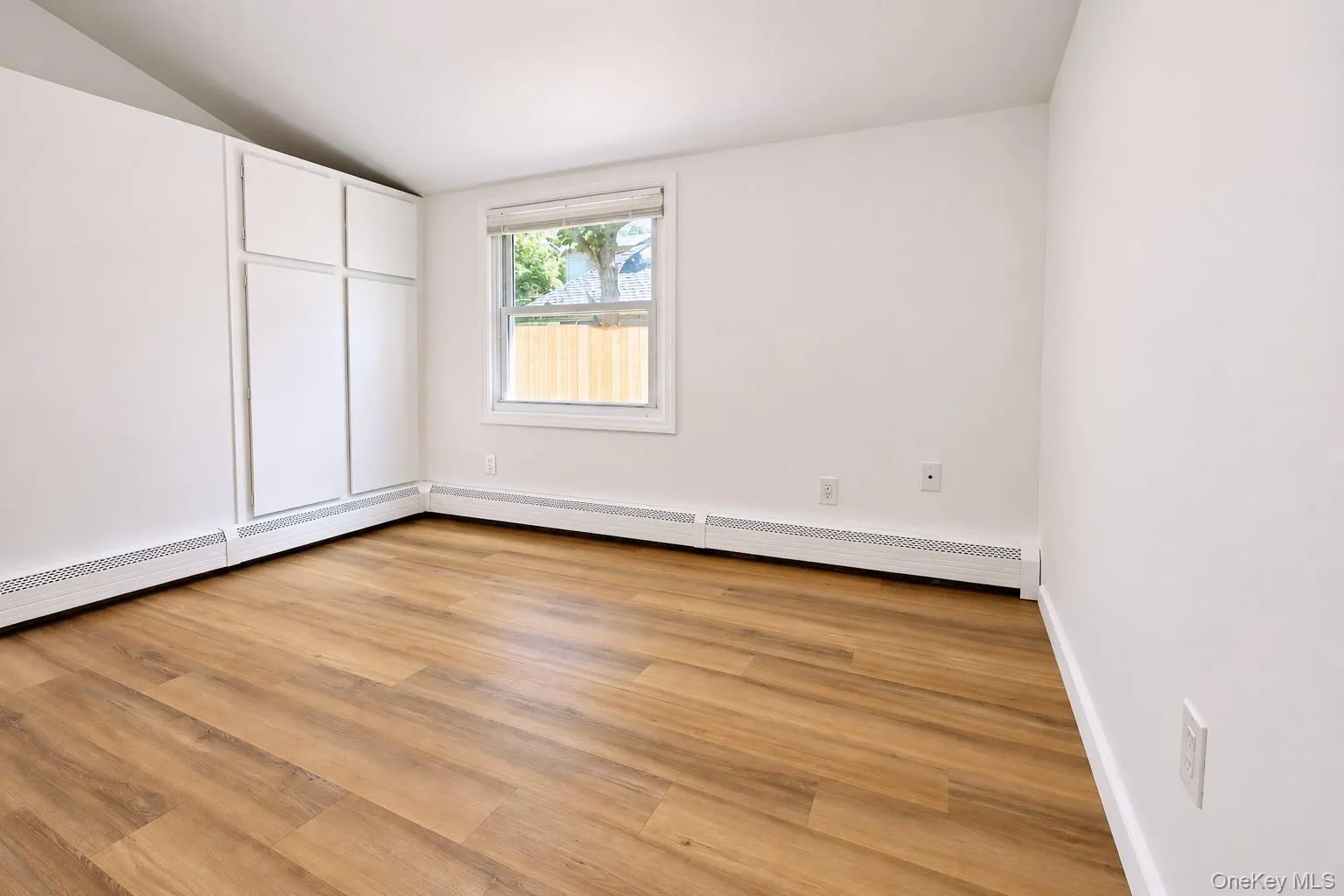 39 Split Cedar Drive, Islip, NY, 4 Bedrooms Bedrooms, 9 Rooms Rooms,2 BathroomsBathrooms,Residential,For Rent,Split Cedar,0,1051641 39 Split Cedar Drive, Islip, NY, 4 Bedrooms Bedrooms, 9 Rooms Rooms,2 BathroomsBathrooms,Residential,For Rent,Split Cedar,0,1051641