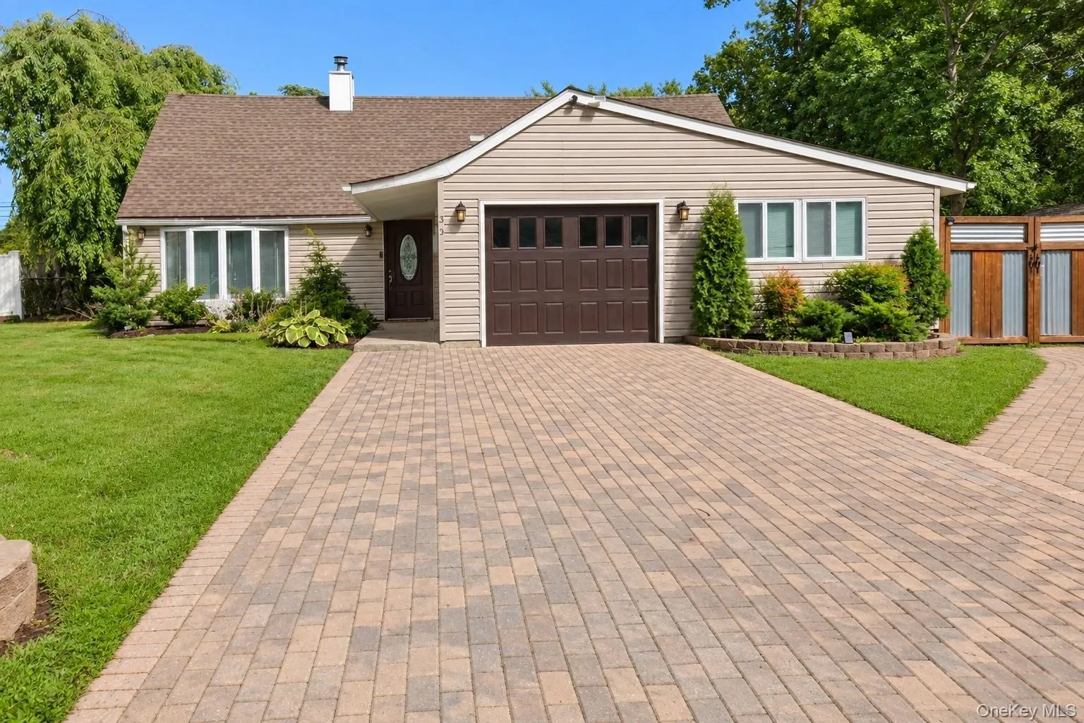 39 Split Cedar Drive, Islip, NY, 4 Bedrooms Bedrooms, 9 Rooms Rooms,2 BathroomsBathrooms,Residential,For Rent,Split Cedar,0,1051641 39 Split Cedar Drive, Islip, NY, 4 Bedrooms Bedrooms, 9 Rooms Rooms,2 BathroomsBathrooms,Residential,For Rent,Split Cedar,0,1051641
