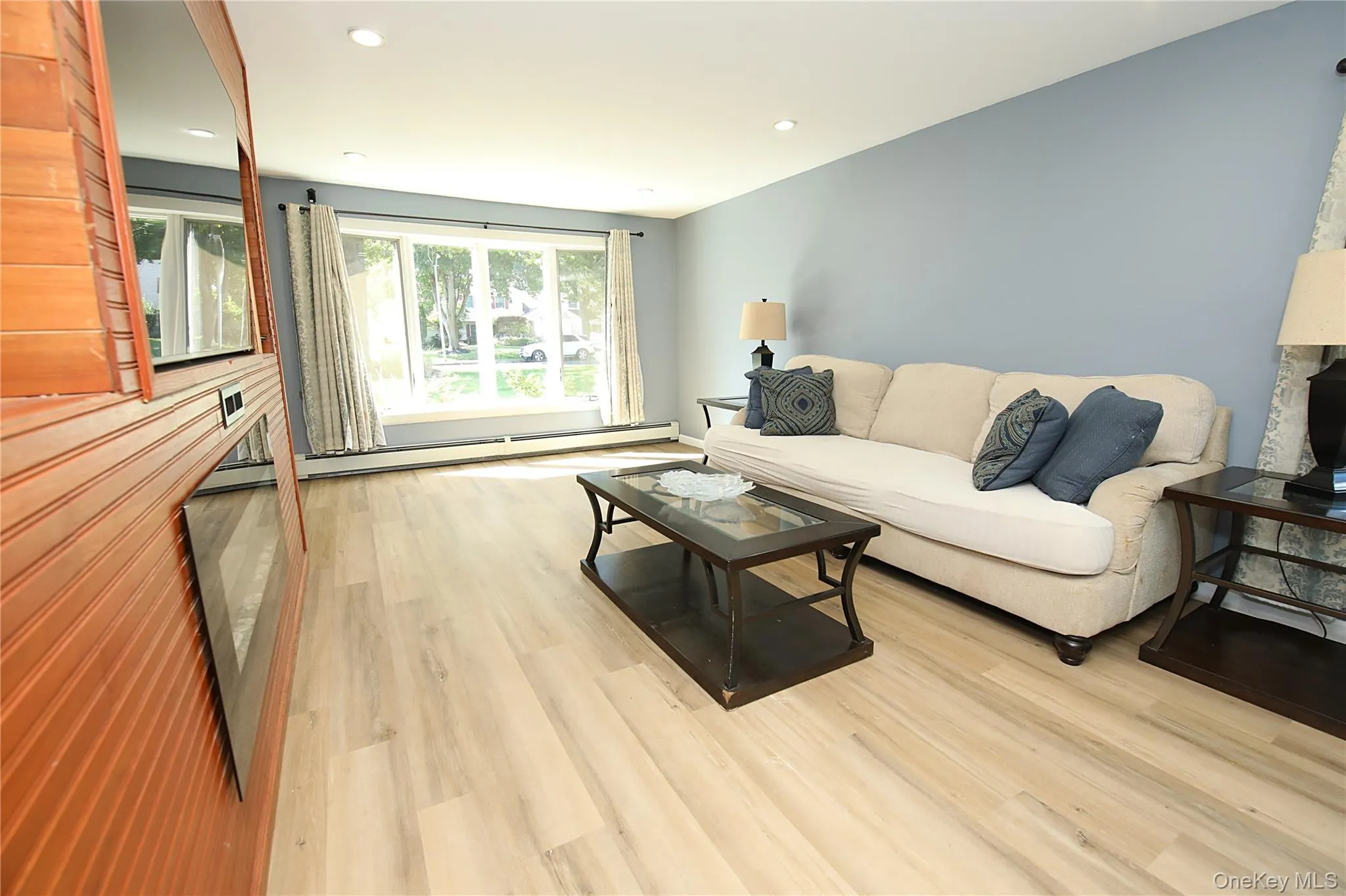 39 Split Cedar Drive, Islip, NY, 4 Bedrooms Bedrooms, 9 Rooms Rooms,2 BathroomsBathrooms,Residential,For Rent,Split Cedar,0,1051641 39 Split Cedar Drive, Islip, NY, 4 Bedrooms Bedrooms, 9 Rooms Rooms,2 BathroomsBathrooms,Residential,For Rent,Split Cedar,0,1051641