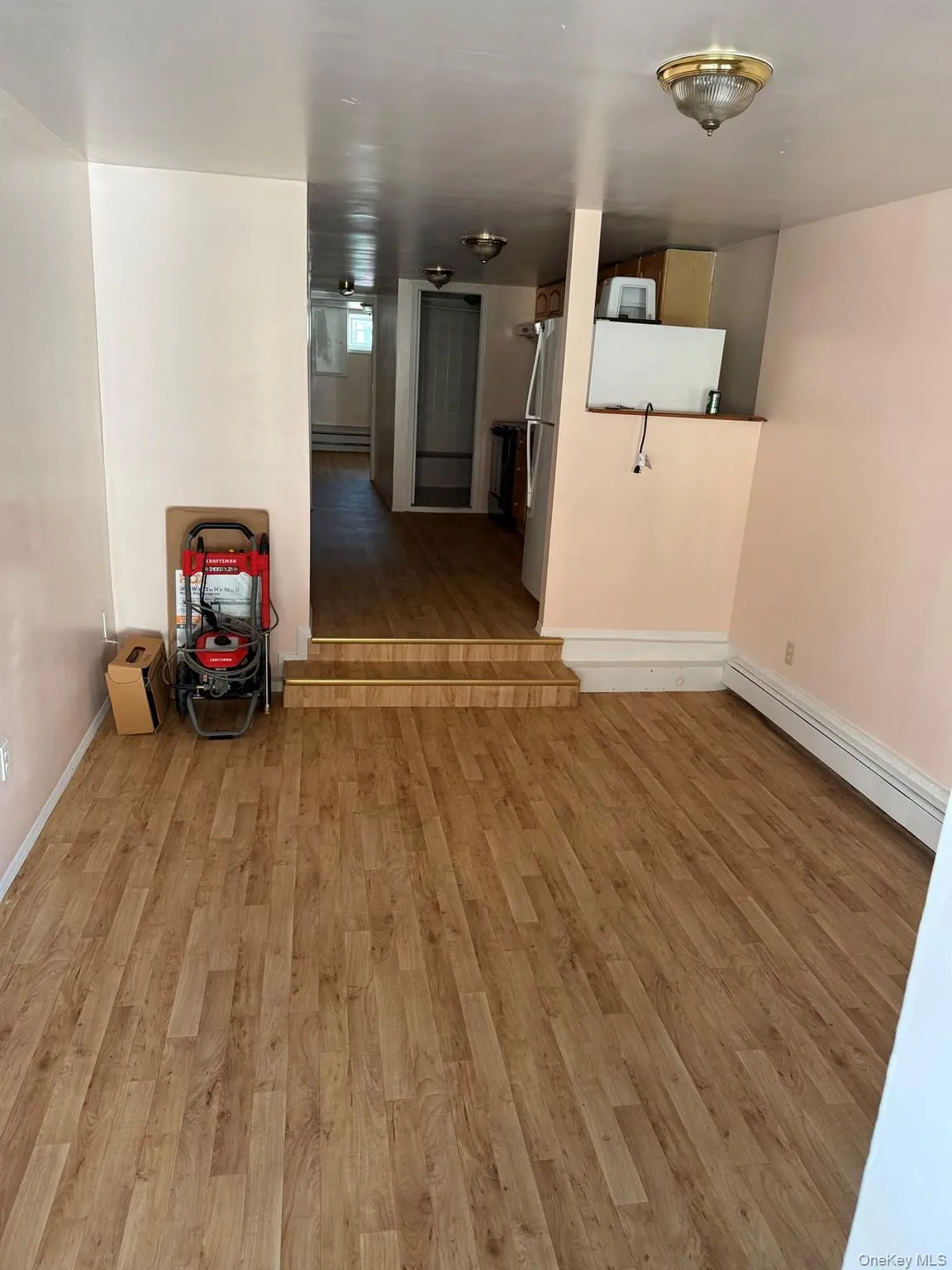 15307 77th Road, New York, NY, 1 Bedroom Bedrooms, 3 Rooms Rooms,1 BathroomBathrooms,Residential Lease,For Rent,77th,0,1051656 15307 77th Road, New York, NY, 1 Bedroom Bedrooms, 3 Rooms Rooms,1 BathroomBathrooms,Residential Lease,For Rent,77th,0,1051656