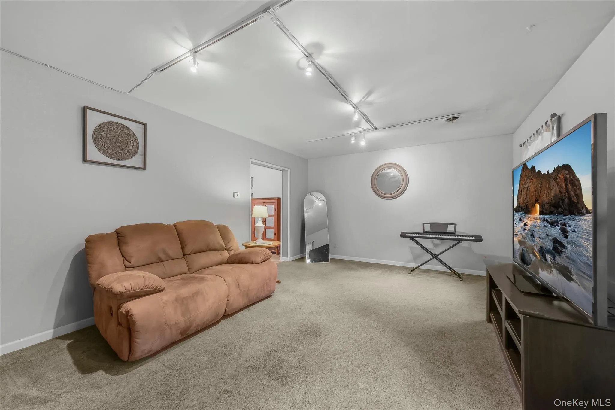 2 Summerset Drive, Plattekill, NY, 4 Bedrooms Bedrooms, 11 Rooms Rooms,2 BathroomsBathrooms,Residential,For Rent,Summerset,0,1051664 2 Summerset Drive, Plattekill, NY, 4 Bedrooms Bedrooms, 11 Rooms Rooms,2 BathroomsBathrooms,Residential,For Rent,Summerset,0,1051664