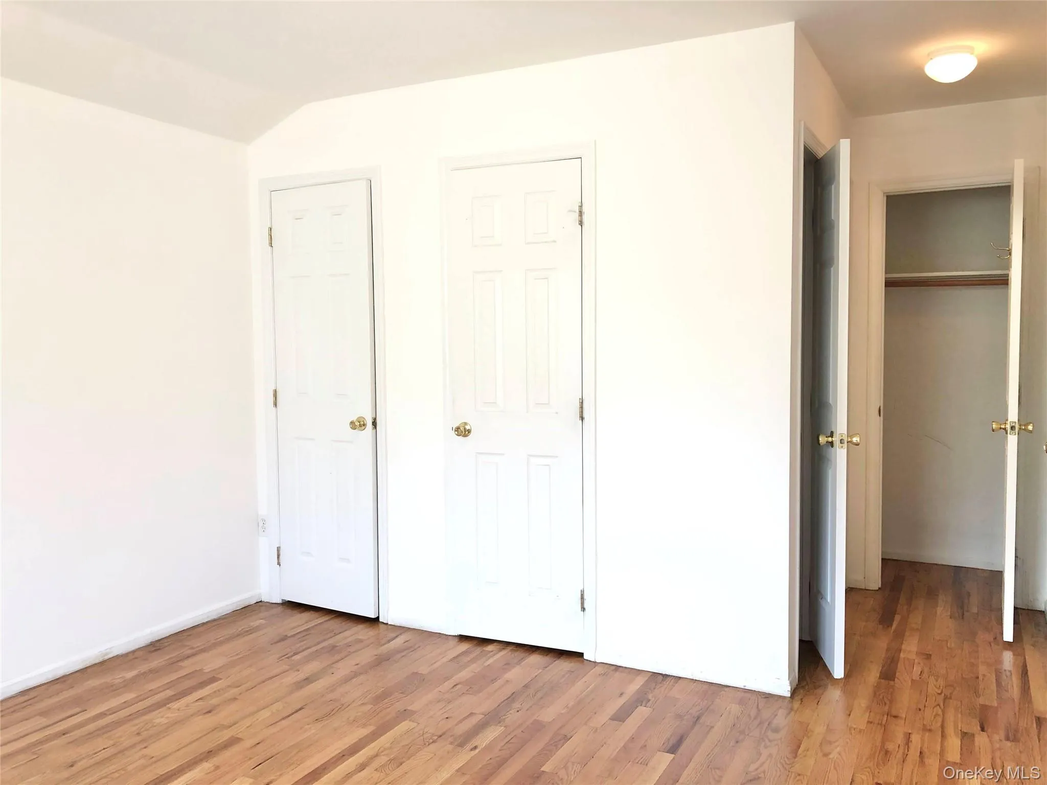 82-03 54th Avenue, New York, NY, 3 Bedrooms Bedrooms, 5 Rooms Rooms,1 BathroomBathrooms,Residential Lease,For Rent,54th,0,1051666 82-03 54th Avenue, New York, NY, 3 Bedrooms Bedrooms, 5 Rooms Rooms,1 BathroomBathrooms,Residential Lease,For Rent,54th,0,1051666