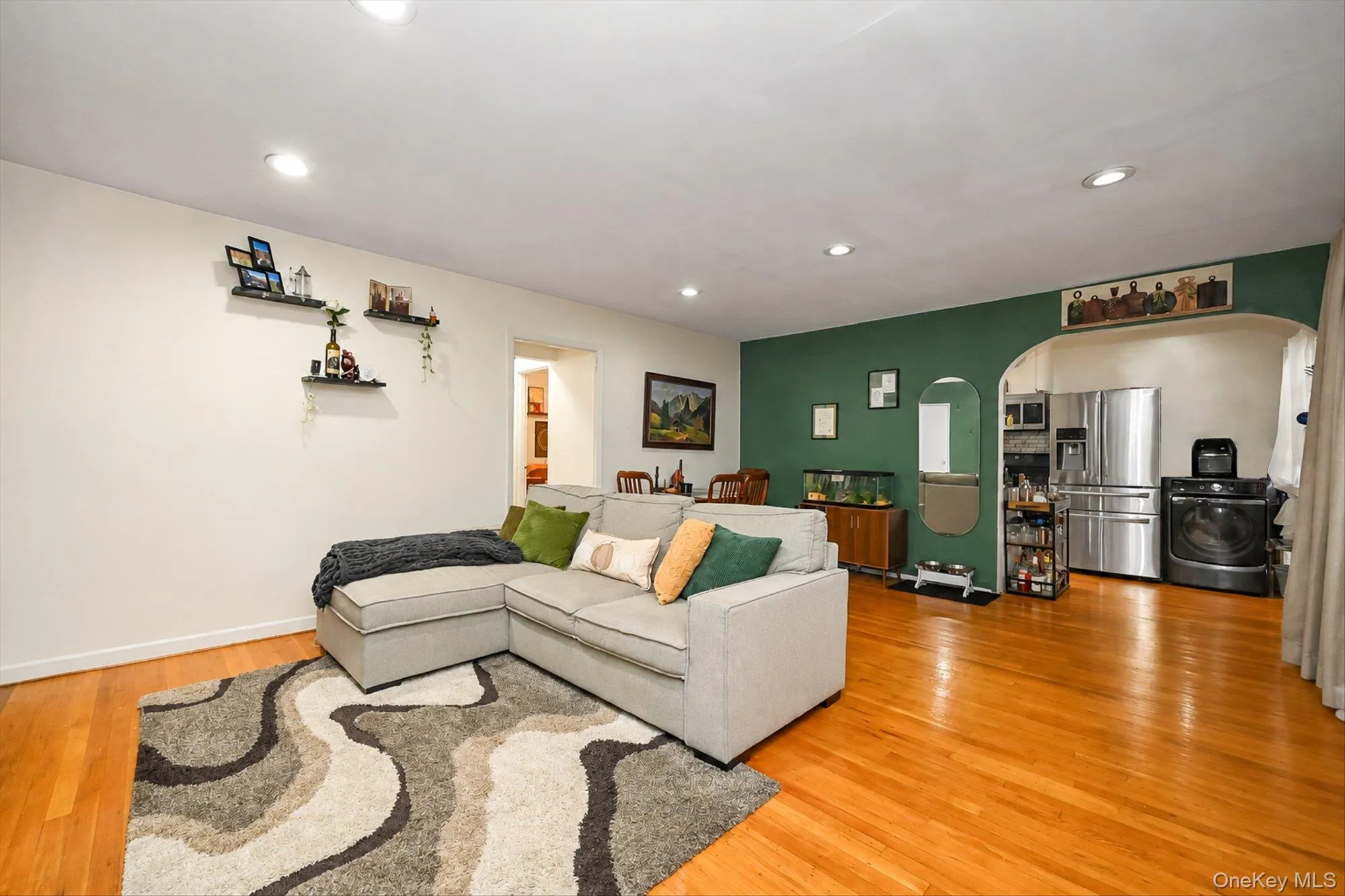 58-33 246th Crescent, New York, NY, 2 Bedrooms Bedrooms, 5 Rooms Rooms,1 BathroomBathrooms,Residential,For Rent,246th,0,1051667 58-33 246th Crescent, New York, NY, 2 Bedrooms Bedrooms, 5 Rooms Rooms,1 BathroomBathrooms,Residential,For Rent,246th,0,1051667