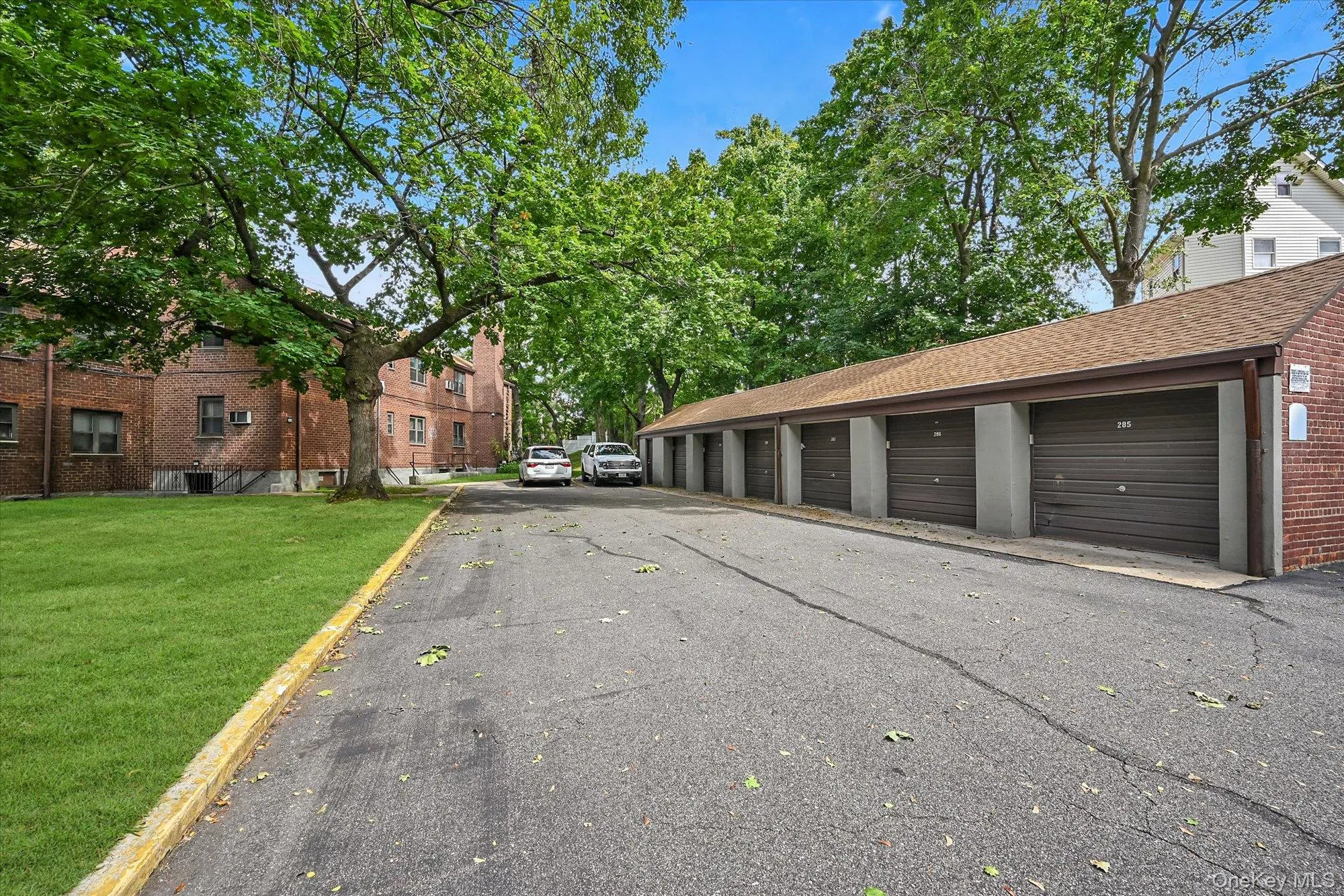 58-33 246th Crescent, New York, NY, 2 Bedrooms Bedrooms, 5 Rooms Rooms,1 BathroomBathrooms,Residential,For Rent,246th,0,1051667 58-33 246th Crescent, New York, NY, 2 Bedrooms Bedrooms, 5 Rooms Rooms,1 BathroomBathrooms,Residential,For Rent,246th,0,1051667