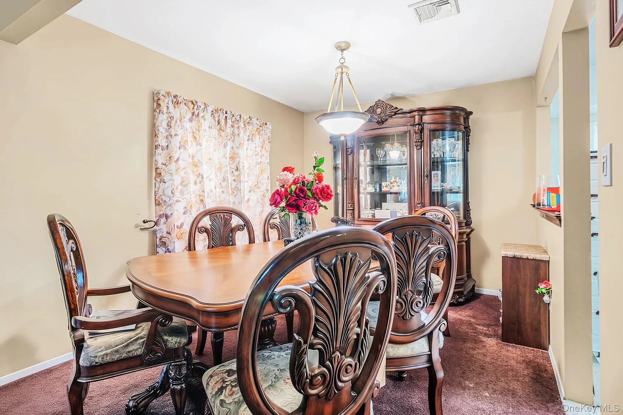 201 Overton Street, Babylon, NY, 6 Bedrooms Bedrooms, 12 Rooms Rooms,3 BathroomsBathrooms,Residential,For Rent,Overton,0,1051672 201 Overton Street, Babylon, NY, 6 Bedrooms Bedrooms, 12 Rooms Rooms,3 BathroomsBathrooms,Residential,For Rent,Overton,0,1051672