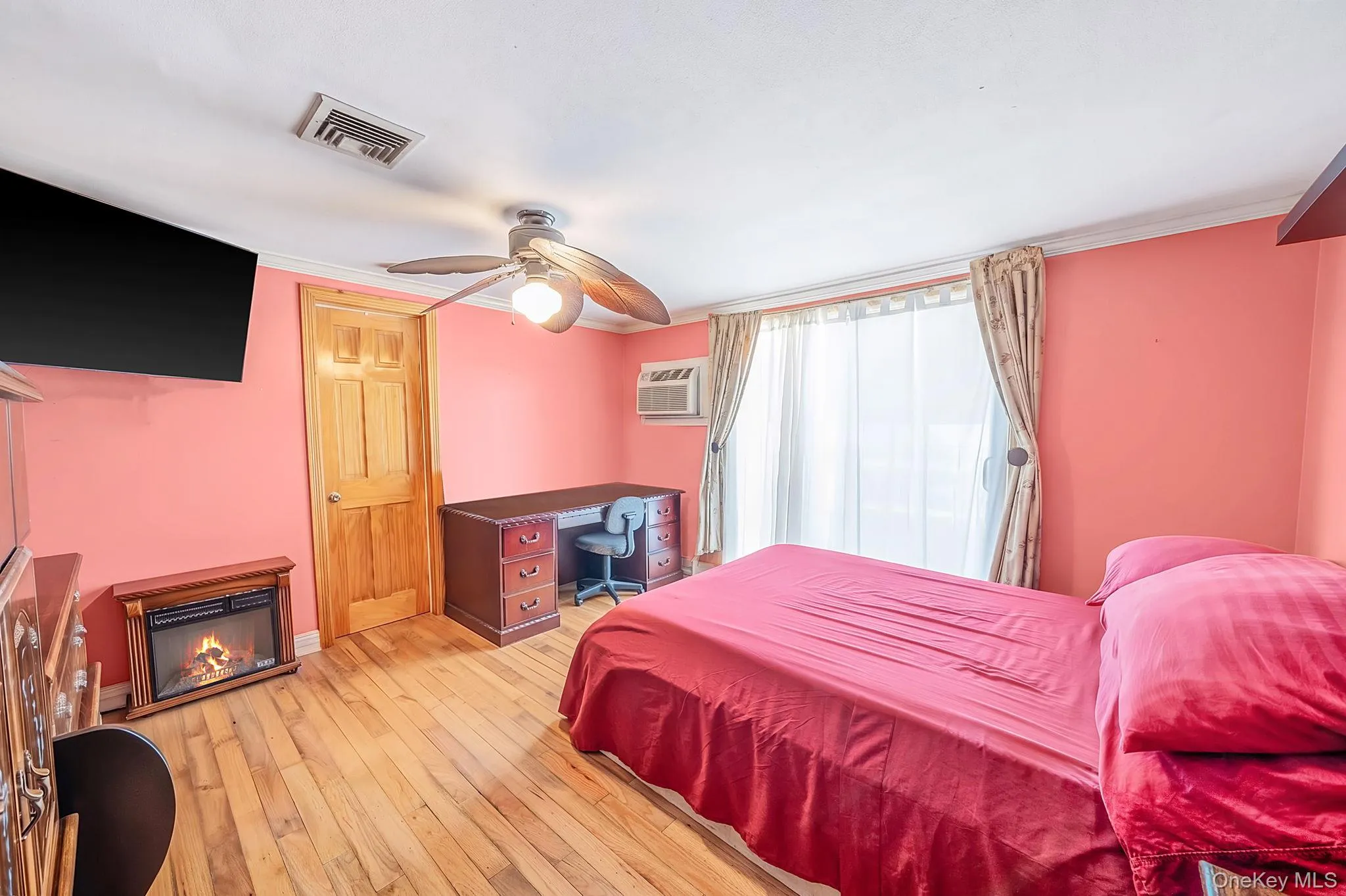 201 Overton Street, Babylon, NY, 6 Bedrooms Bedrooms, 12 Rooms Rooms,3 BathroomsBathrooms,Residential,For Rent,Overton,0,1051672 201 Overton Street, Babylon, NY, 6 Bedrooms Bedrooms, 12 Rooms Rooms,3 BathroomsBathrooms,Residential,For Rent,Overton,0,1051672