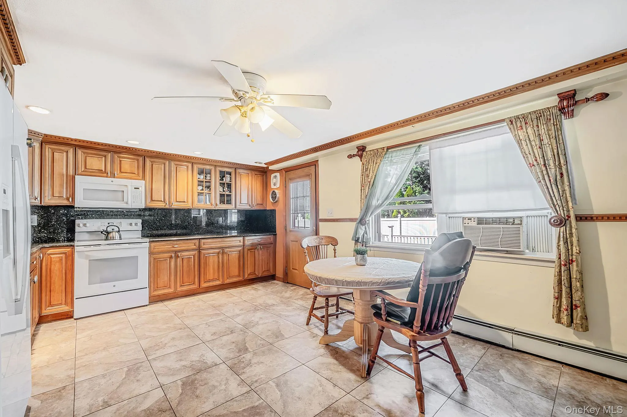 201 Overton Street, Babylon, NY, 6 Bedrooms Bedrooms, 12 Rooms Rooms,3 BathroomsBathrooms,Residential,For Rent,Overton,0,1051672 201 Overton Street, Babylon, NY, 6 Bedrooms Bedrooms, 12 Rooms Rooms,3 BathroomsBathrooms,Residential,For Rent,Overton,0,1051672