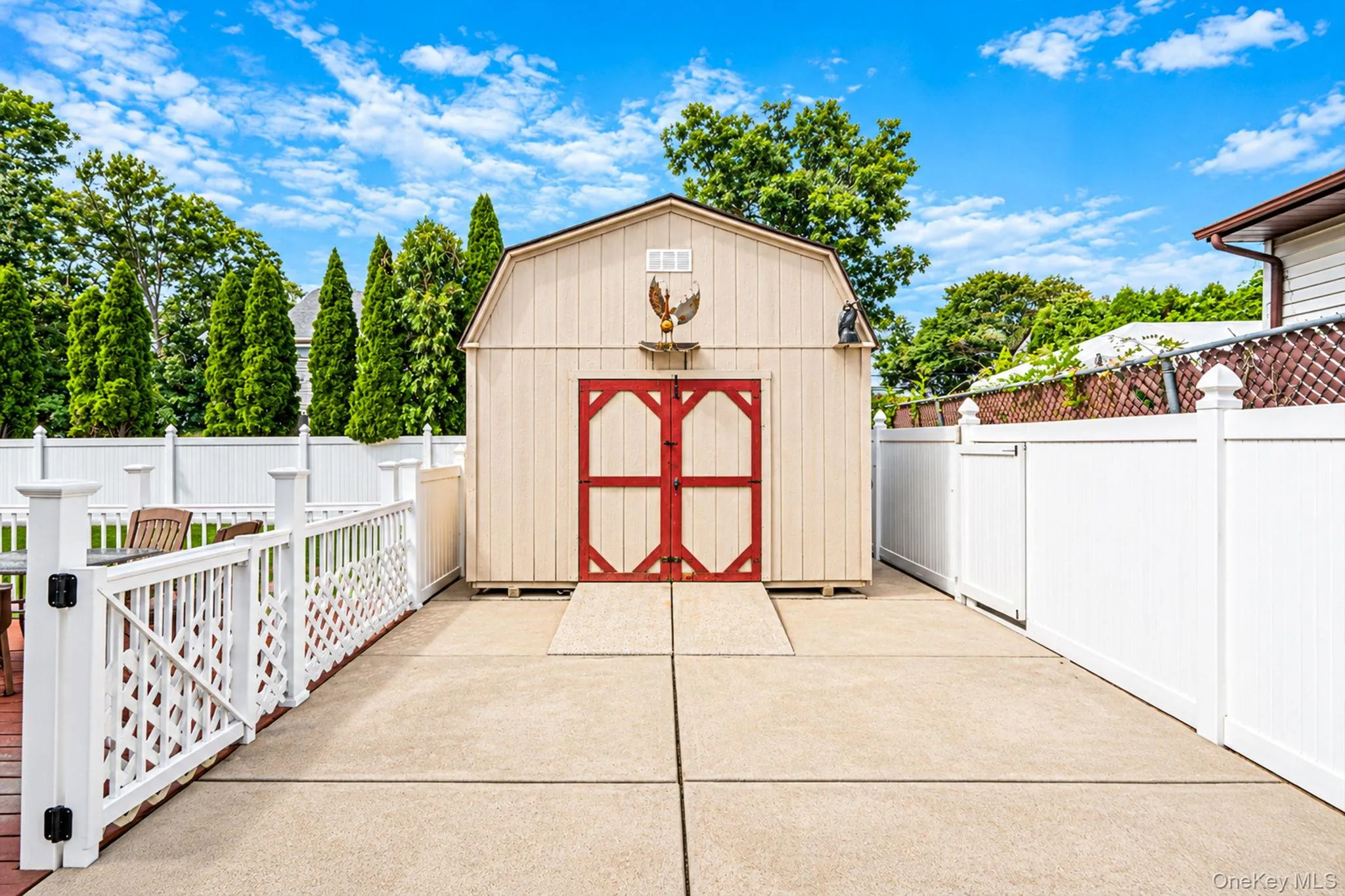 201 Overton Street, Babylon, NY, 6 Bedrooms Bedrooms, 12 Rooms Rooms,3 BathroomsBathrooms,Residential,For Rent,Overton,0,1051672 201 Overton Street, Babylon, NY, 6 Bedrooms Bedrooms, 12 Rooms Rooms,3 BathroomsBathrooms,Residential,For Rent,Overton,0,1051672